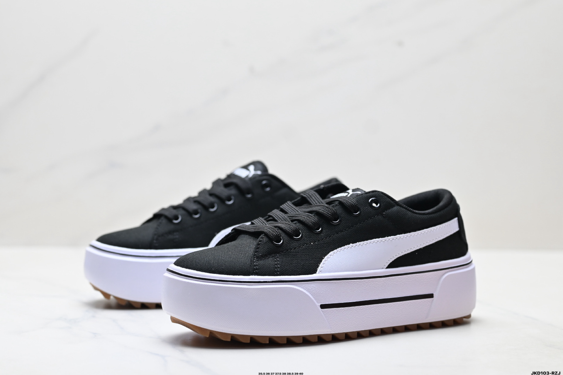 Puma Kaia Platfo 彪马 防滑耐磨低帮德训板鞋 383804-01