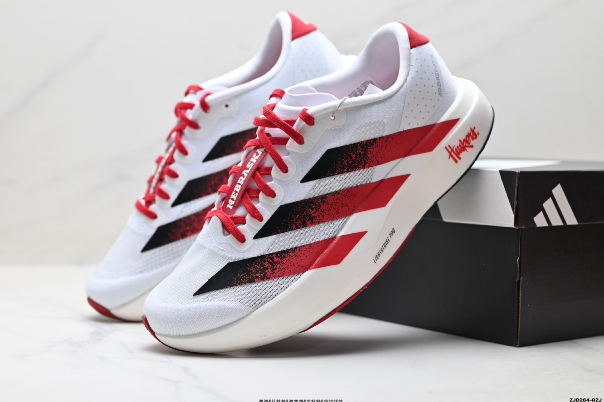 Adidas Adizero Evo SL 阿迪达斯 舒适百搭防滑耐磨 低帮 休闲跑步鞋 JQ4576