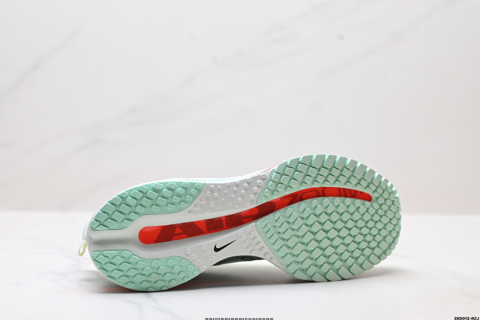 Nike Air Zoom Pegasus Premium 耐克 新款气垫缓震休闲跑步鞋 HQ2592-301