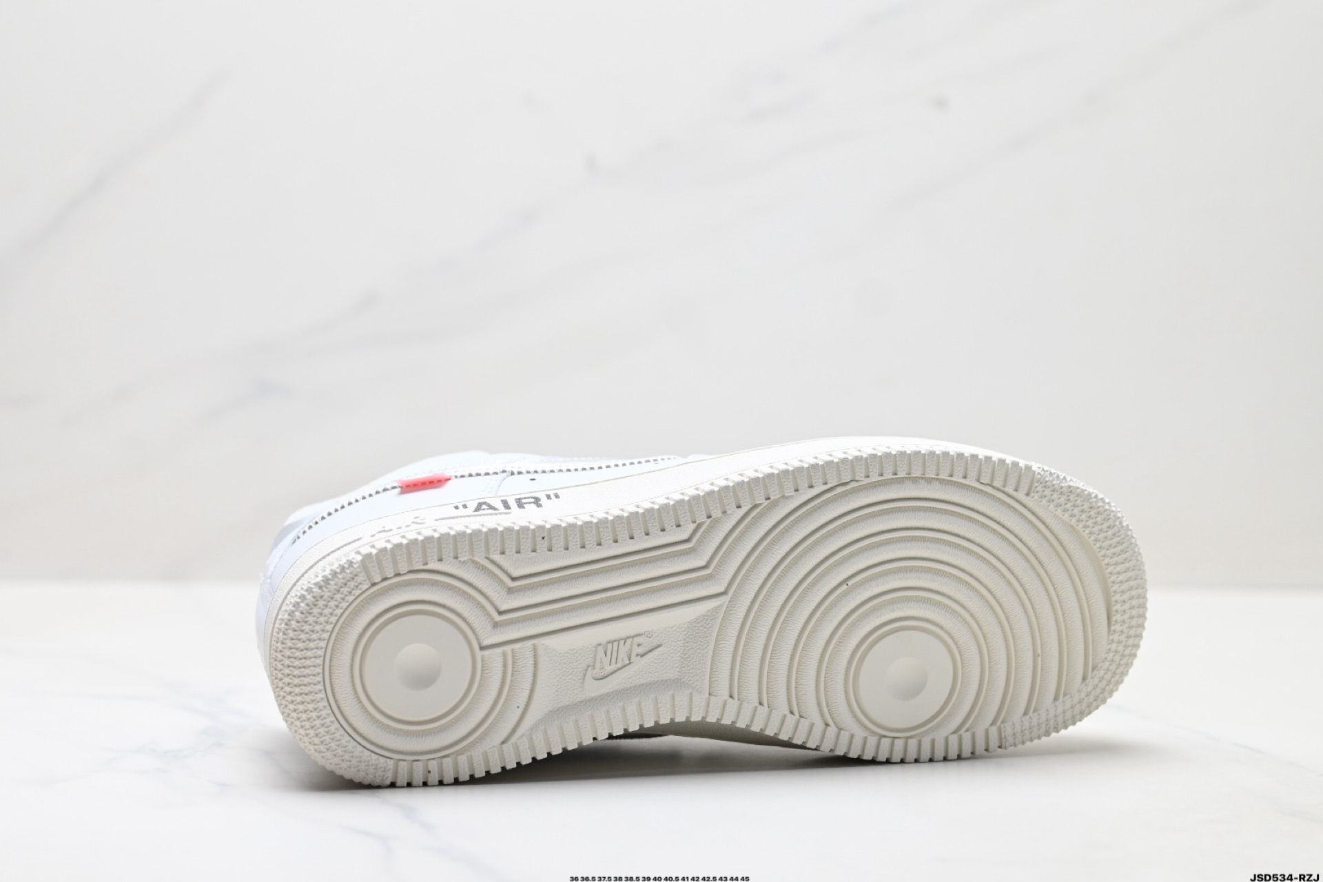 NIKE AIR FORCE 1‘07 AO4297-100