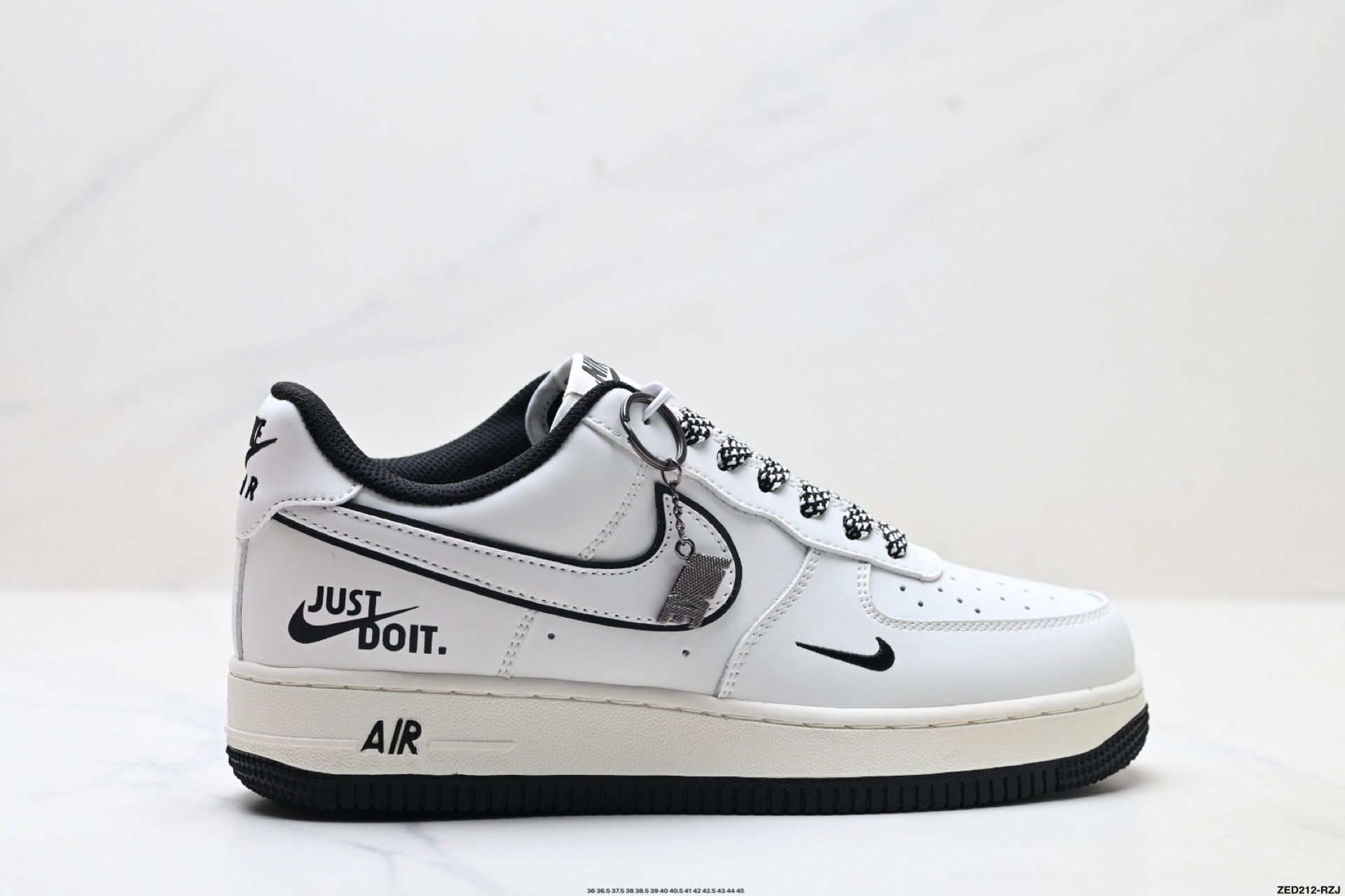 Nike Air Force 1 ’07: Clásico Icono con Estilo Moderno Para Hombre y Mujer