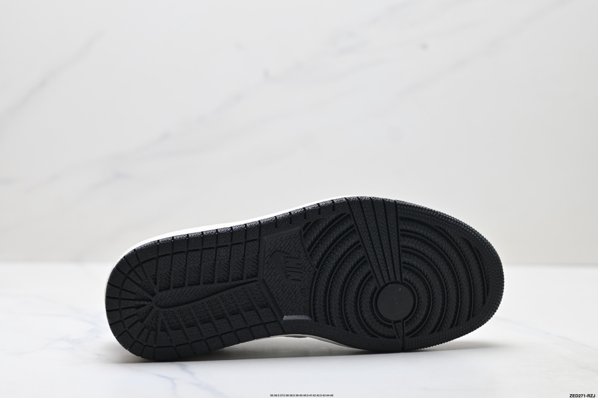 Nike Air Jordan 1 x Louis Vuitton Personalizadas - Edición Limitada 10 i1758387259817 7330 0 8