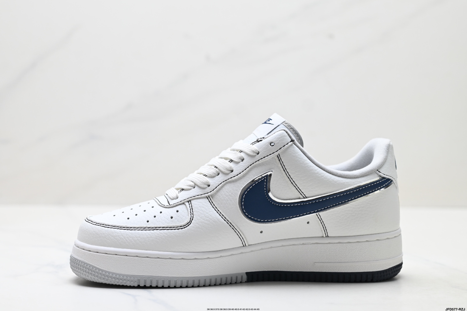 Nike Air Force 1 '07: Estilo Clásico con Detalles Modernos y la Comodidad que Necesitas 4 i1758387636883 3661 0 2