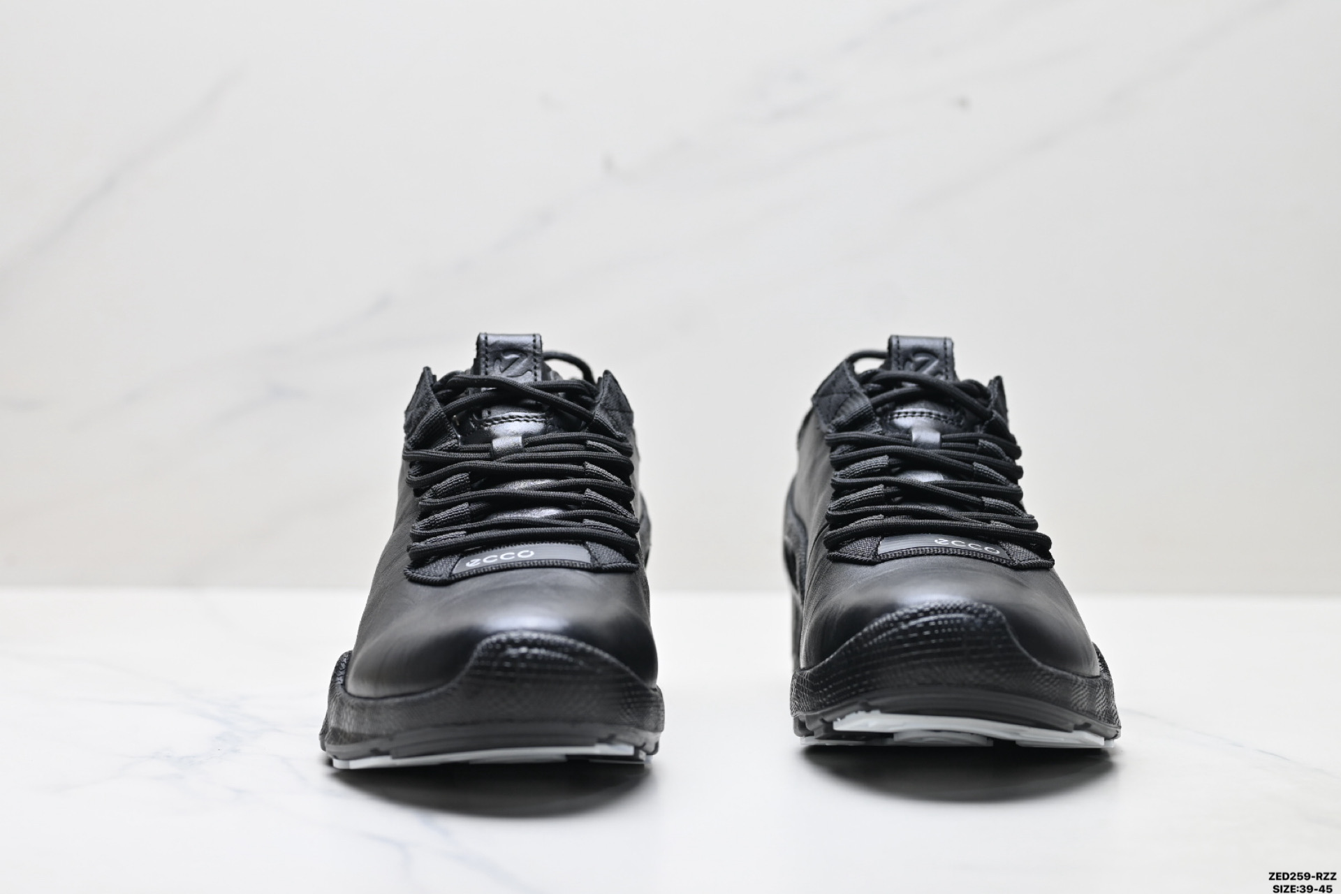 Ecco爱步 BIOM C-TRAIL系列 牛皮 圆头厚底系带 低帮 徒步鞋 822854-010