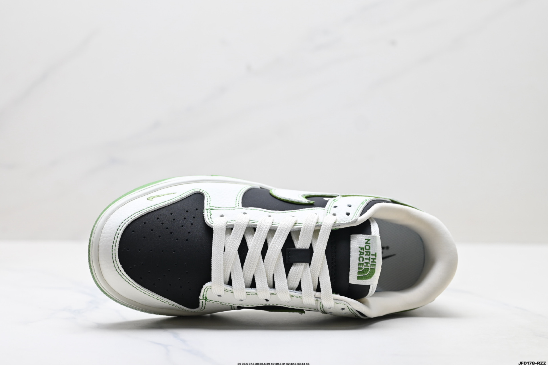 Nike Dunk Low Retro: Estilo Personalizado y Comodidad Premium 3 i1758470436628 4751 0 1