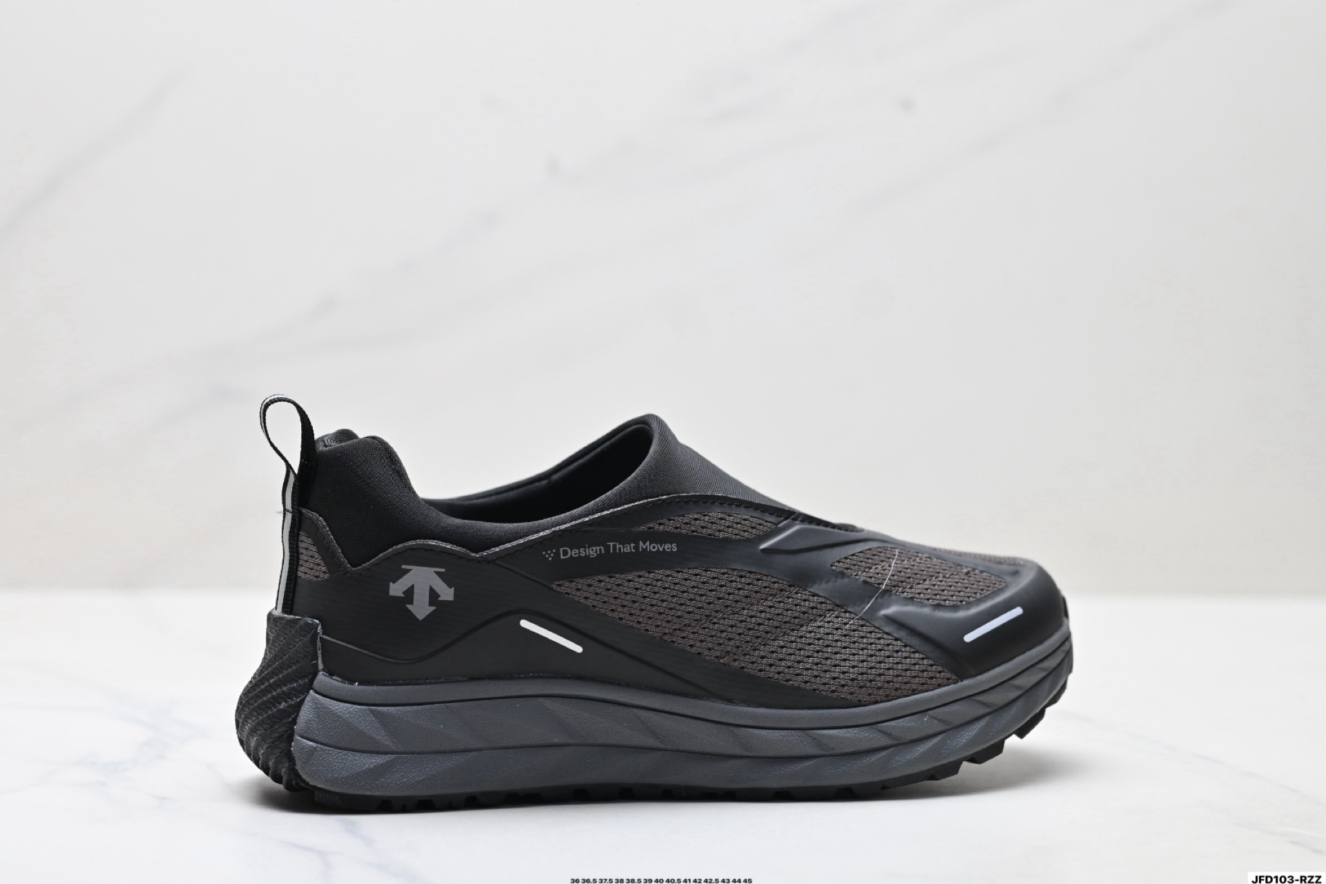 Descente TERRAIN Slip-On: Comodidad y Durabilidad para Senderismo y Uso Diario 5 i1758471322497 3376 0 0