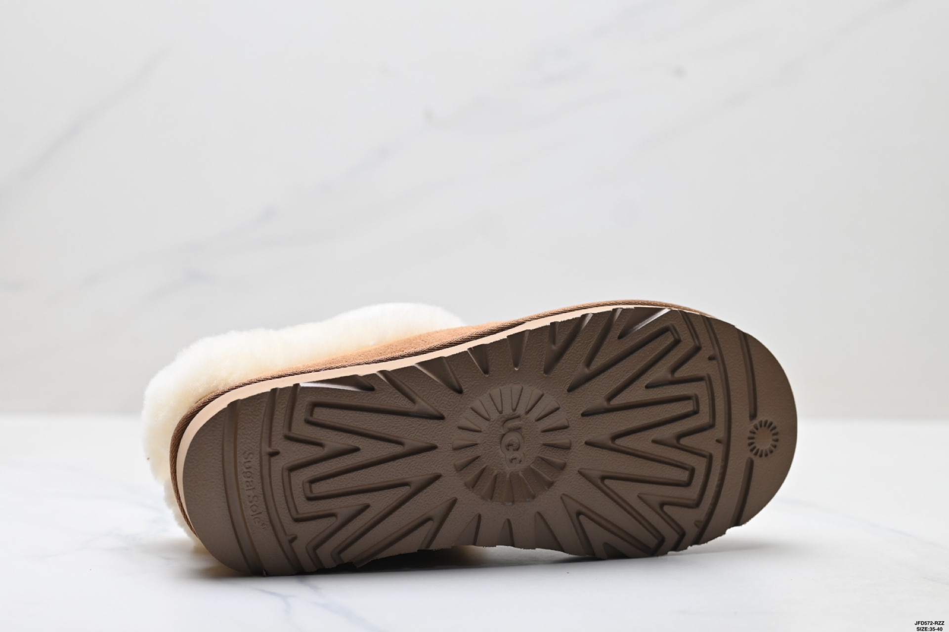 UGG 绒面 英伦风厚底增高柔软舒适 日常通勤 加绒保暖 雪地靴