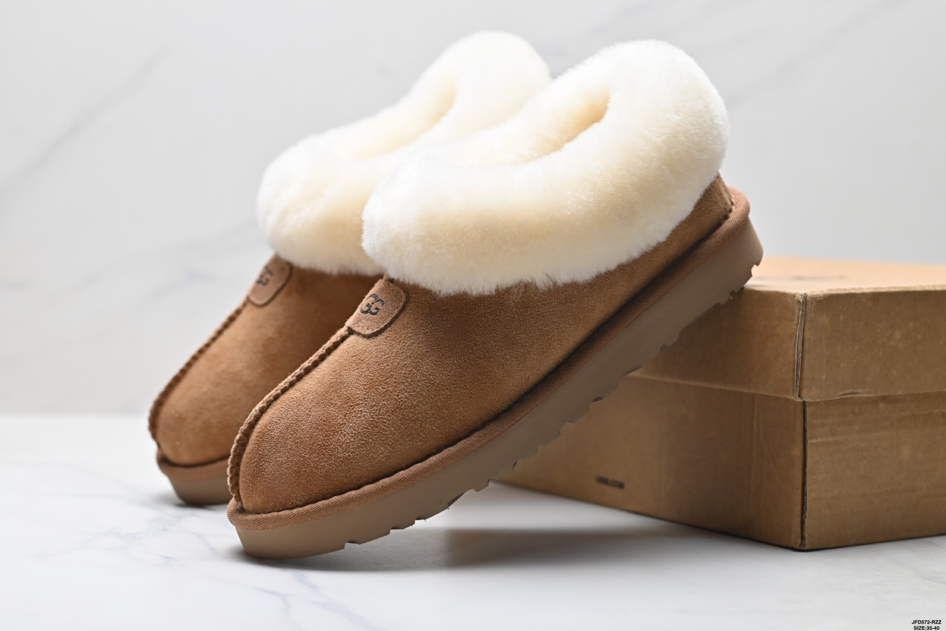 UGG 绒面 英伦风厚底增高柔软舒适 日常通勤 加绒保暖 雪地靴