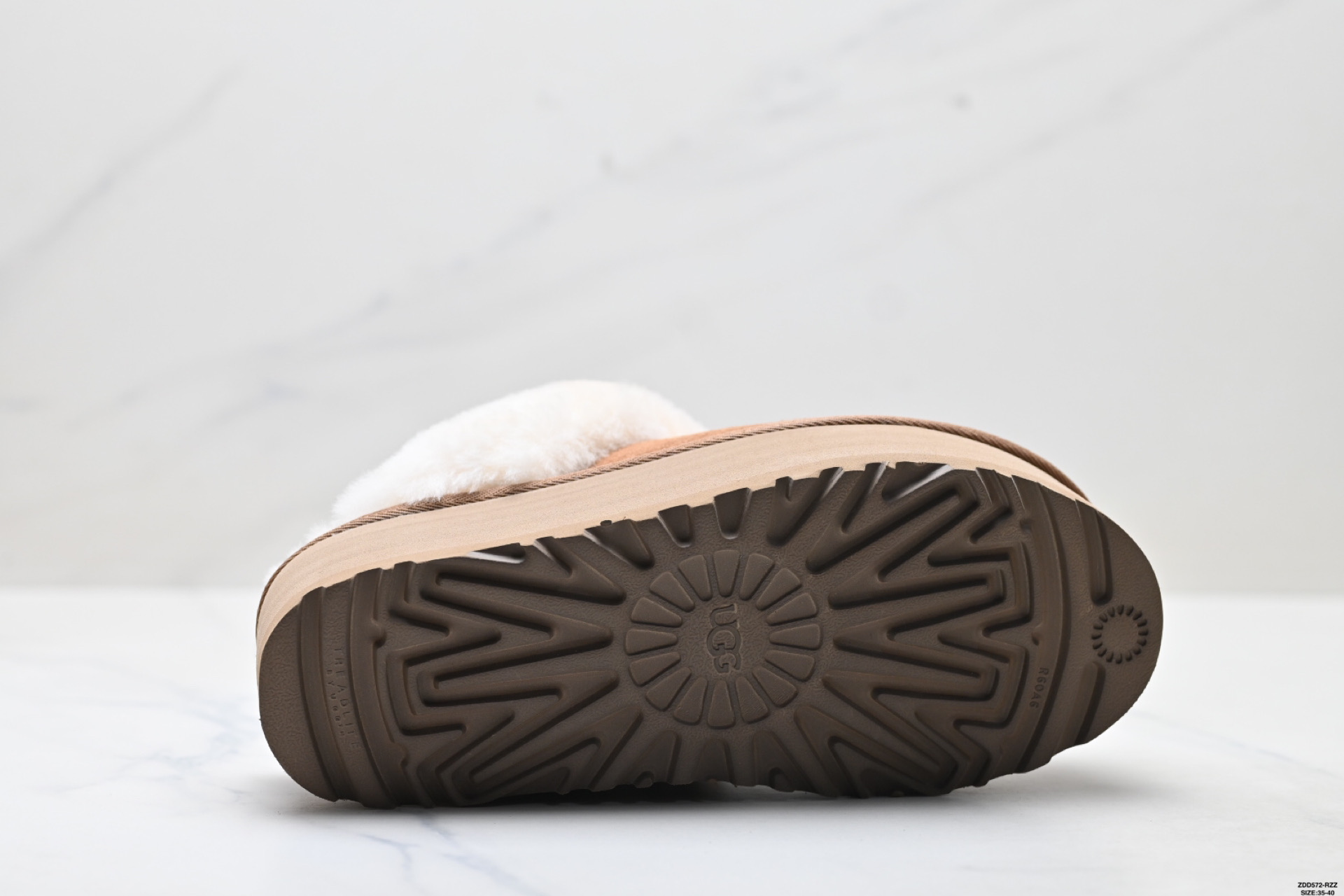 UGG秋冬新皮毛一体羊毛拖鞋加厚底家居拖鞋保暖可拆卸