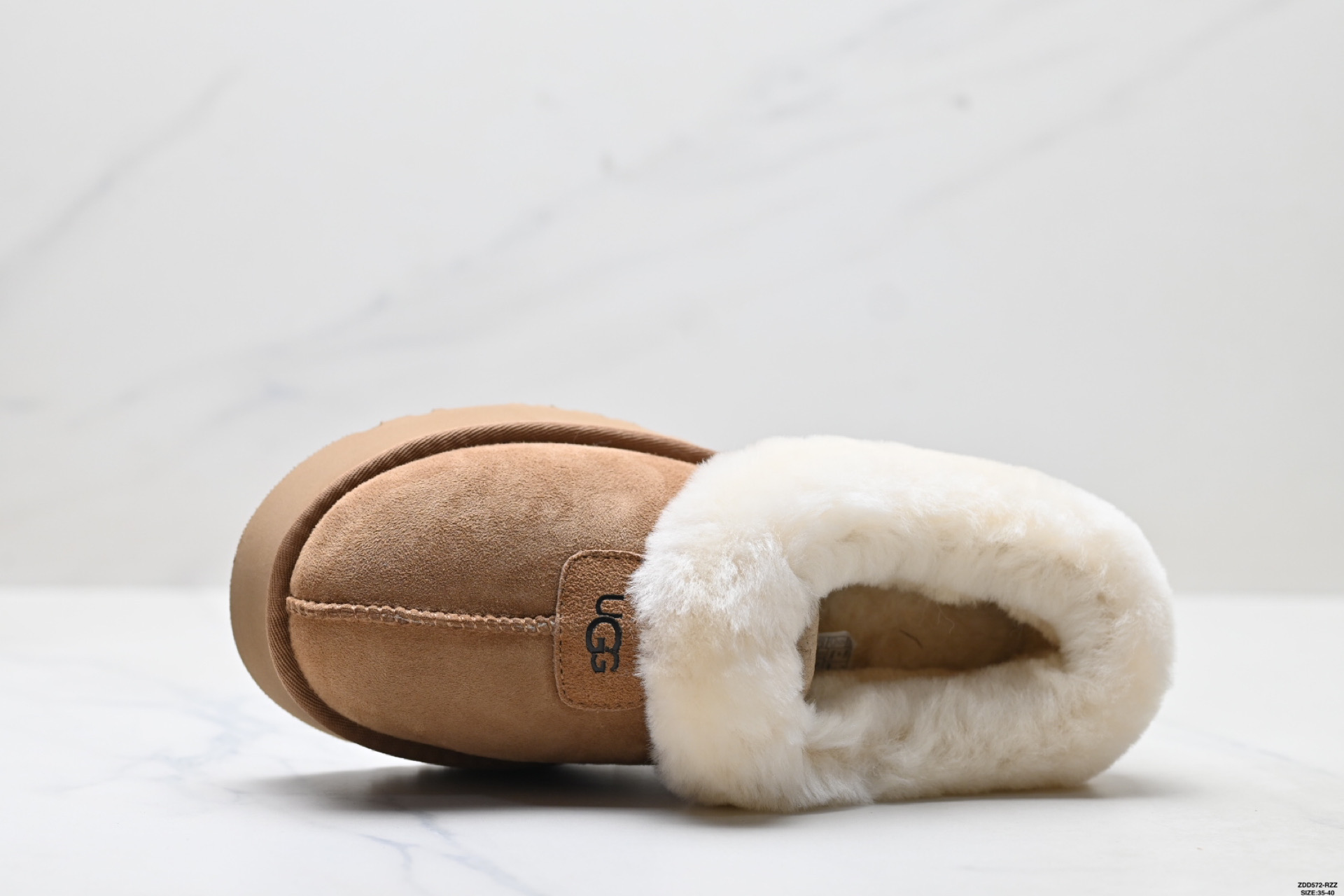 UGG 绒面 英伦风厚底增高柔软舒适 日常通勤 加绒保暖 雪地靴