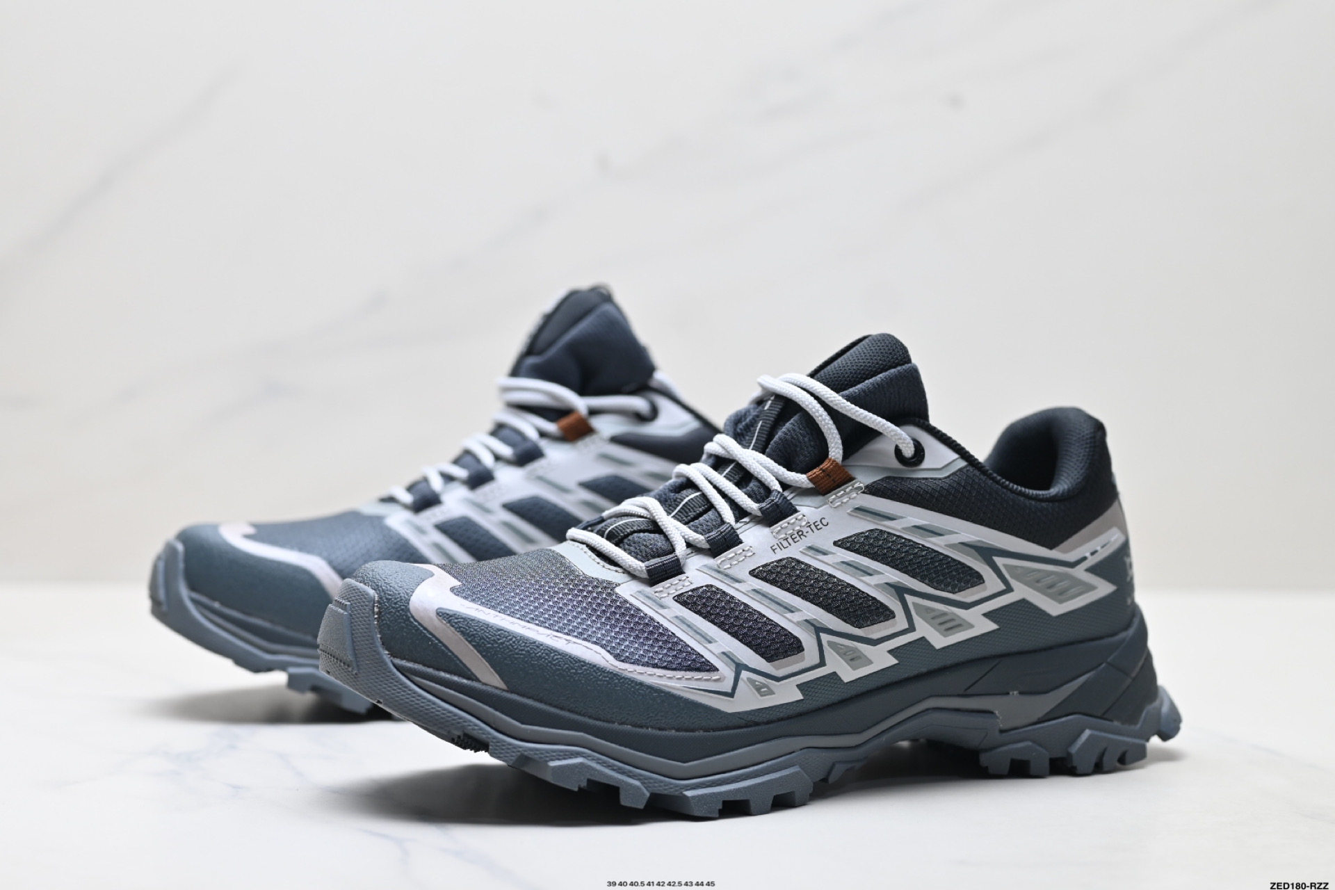 凯乐石KAILAS 远征5 FLT 舒适简约经典登山 防滑耐磨防水 低帮 徒步鞋 KS251