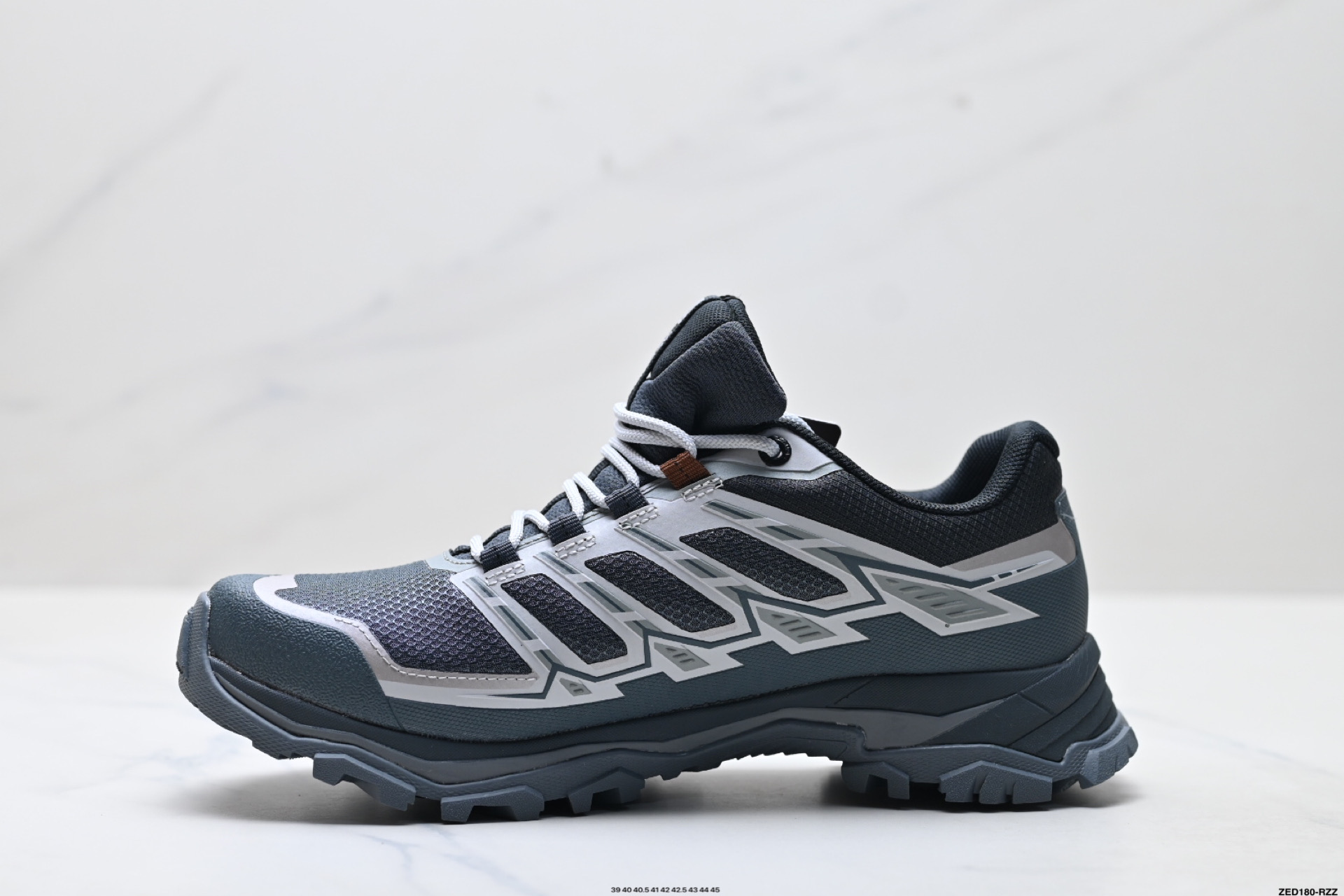 凯乐石KAILAS 远征5 FLT 舒适简约经典登山 防滑耐磨防水 低帮 徒步鞋 KS251