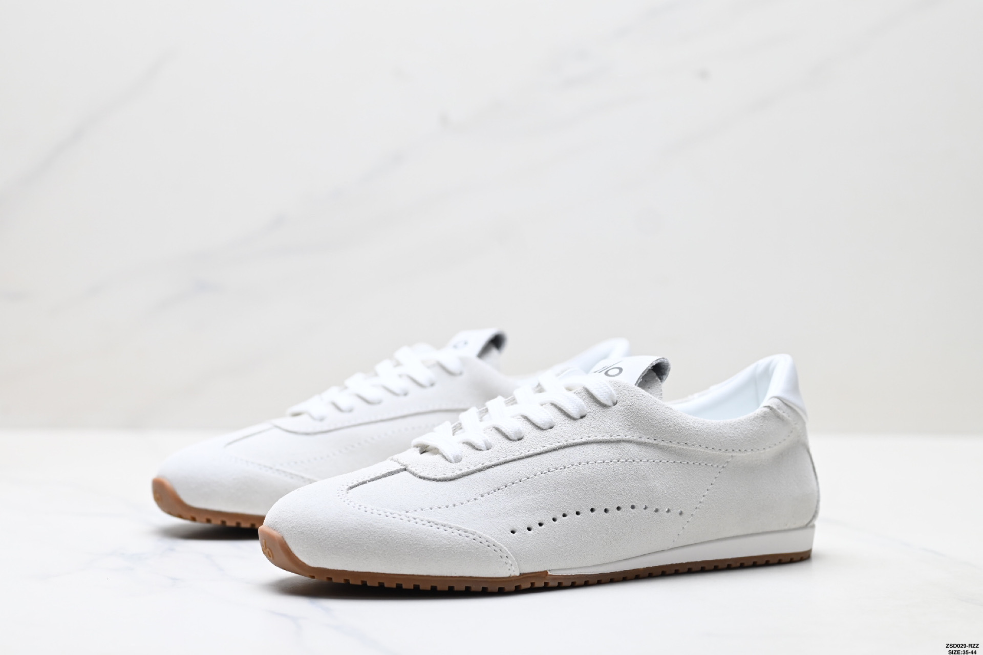 LO YOGAALOSunset新款运动鞋绒面革低帮薄底休闲鞋简约风