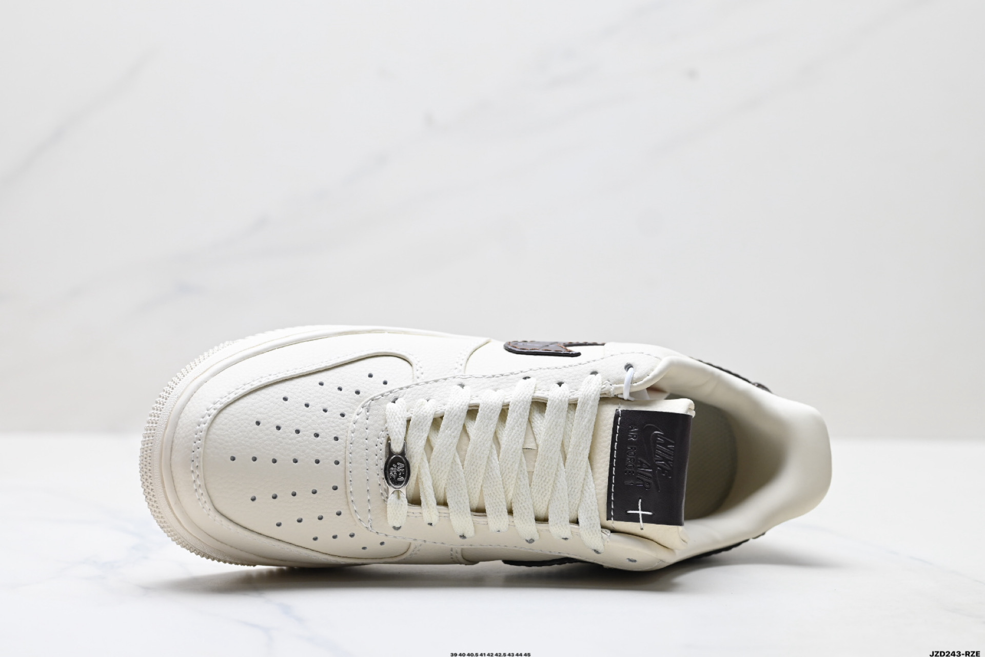 耐克Nike AIR FORCE 1’07空军一号低帮百搭休闲运动板鞋 IH7332-001