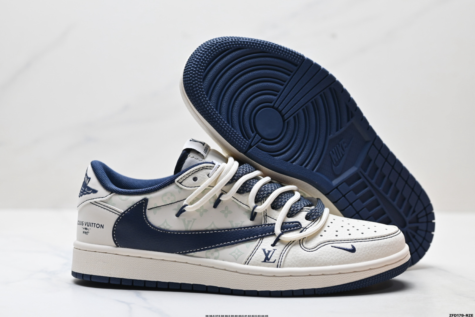 Nike Air Jordan 1 x Travis Scott AJ1倒勾 乔一倒钩 ‘DIY’定制 耐克 低帮文化篮球鞋 HT5088-603 Nike Air Jordan 1 x Travis Scott AJ1倒勾 乔一倒钩 ‘DIY’定制 耐克 低帮文化篮球鞋 HT5088-603