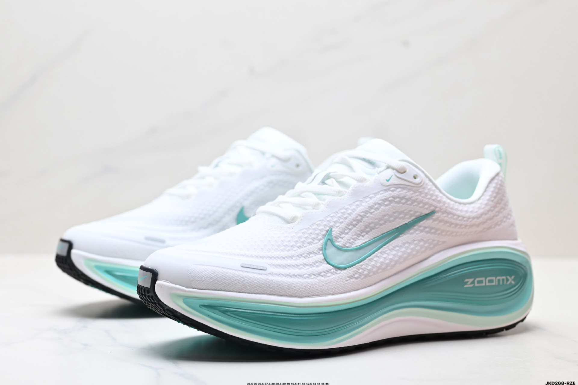 Nike VOMERO PLUS 耐克 舒适减震防滑 低帮跑步鞋 全掌ReactX泡绵中底 HV8154-100