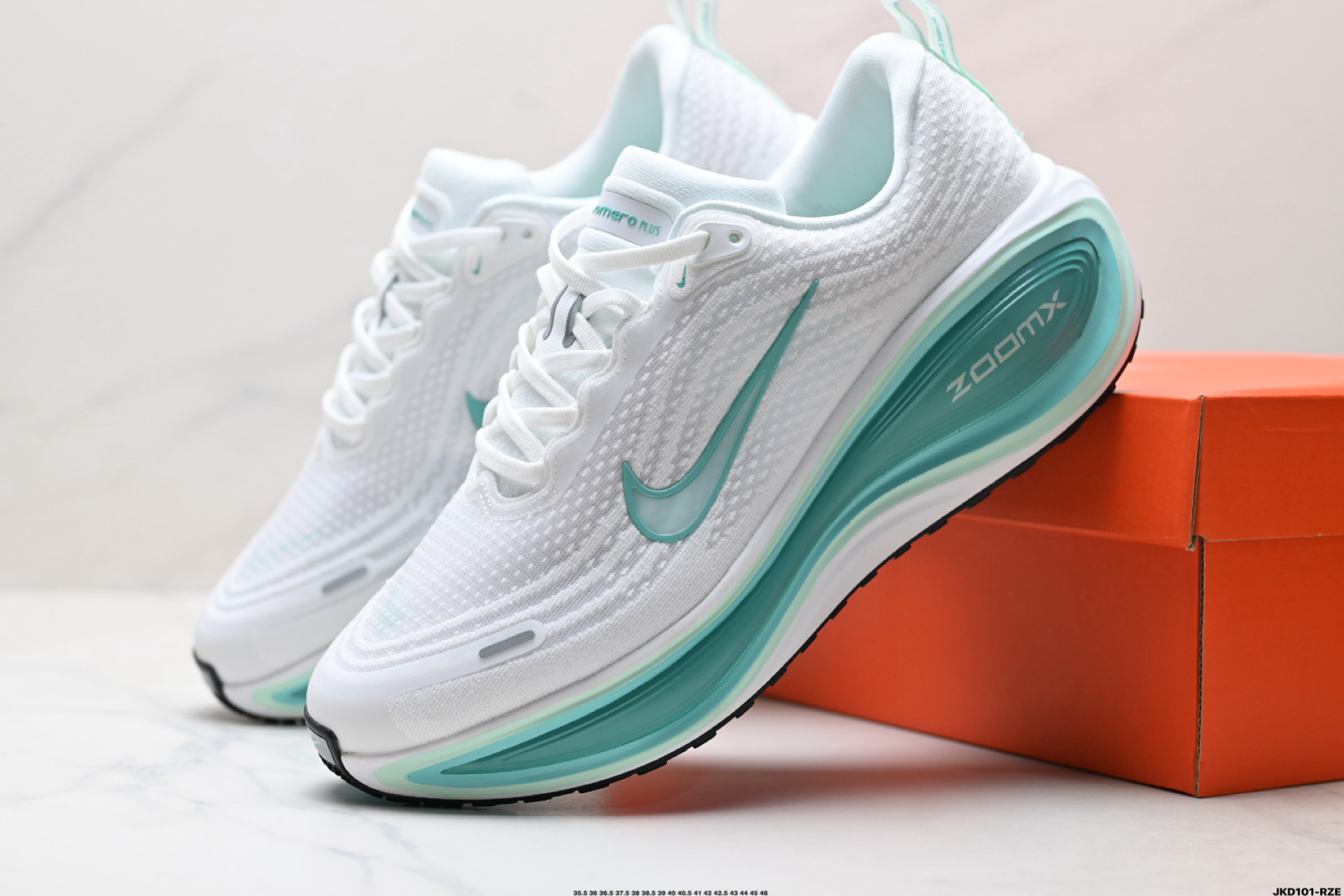 Nike VOMERO PLUS 耐克 舒适减震防滑 低帮跑步鞋 全掌ReactX泡绵中底 ReactX泡绵 HV8154-100 Nike VOMERO PLUS 耐克 舒适减震防滑 低帮跑步鞋 全掌ReactX泡绵中底 ReactX泡绵 HV8154-100