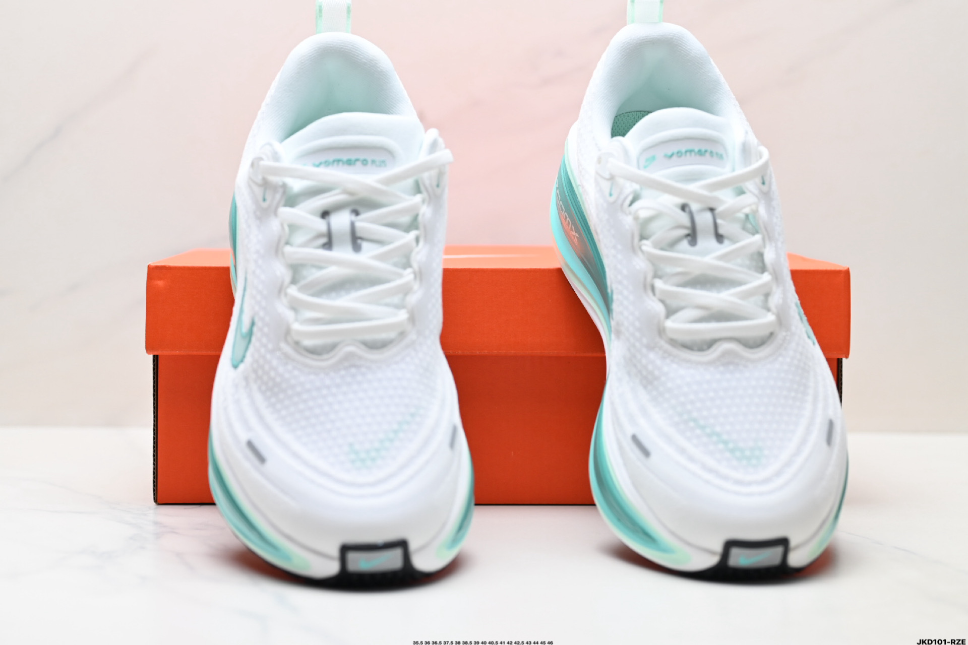 Nike VOMERO PLUS 耐克 舒适减震防滑 低帮跑步鞋 全掌ReactX泡绵中底 ReactX泡绵 HV8154-100 Nike VOMERO PLUS 耐克 舒适减震防滑 低帮跑步鞋 全掌ReactX泡绵中底 ReactX泡绵 HV8154-100