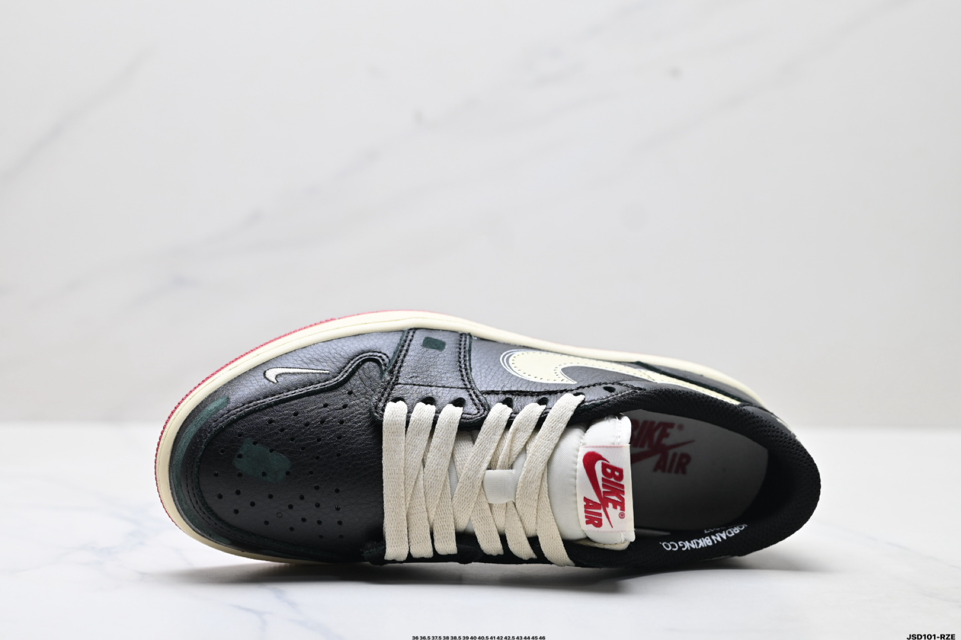 Nike Air Jordan 1 Retro Low OG: Estilo y Comodidad en Cada Paso 3 i1758558000017 233 0 1