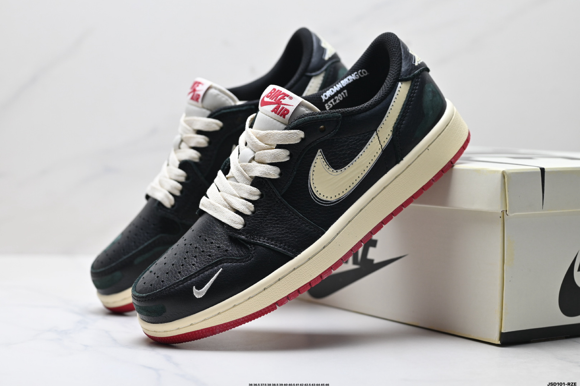 Nike Air Jordan 1 Retro Low OG: Estilo y Comodidad en Cada Paso 9 i1758558000018 2783 0 7