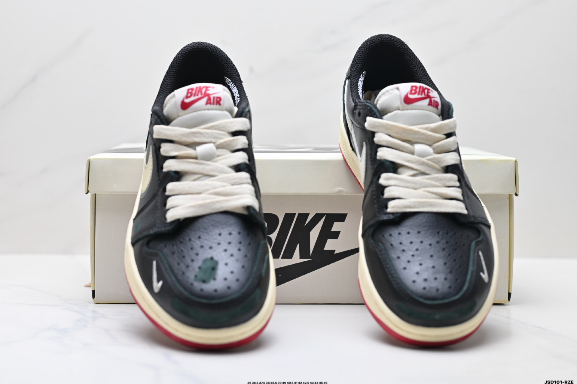 Nike Air Jordan 1 Retro Low OG: Estilo y Comodidad en Cada Paso 8 i1758558000023 2953 0 6