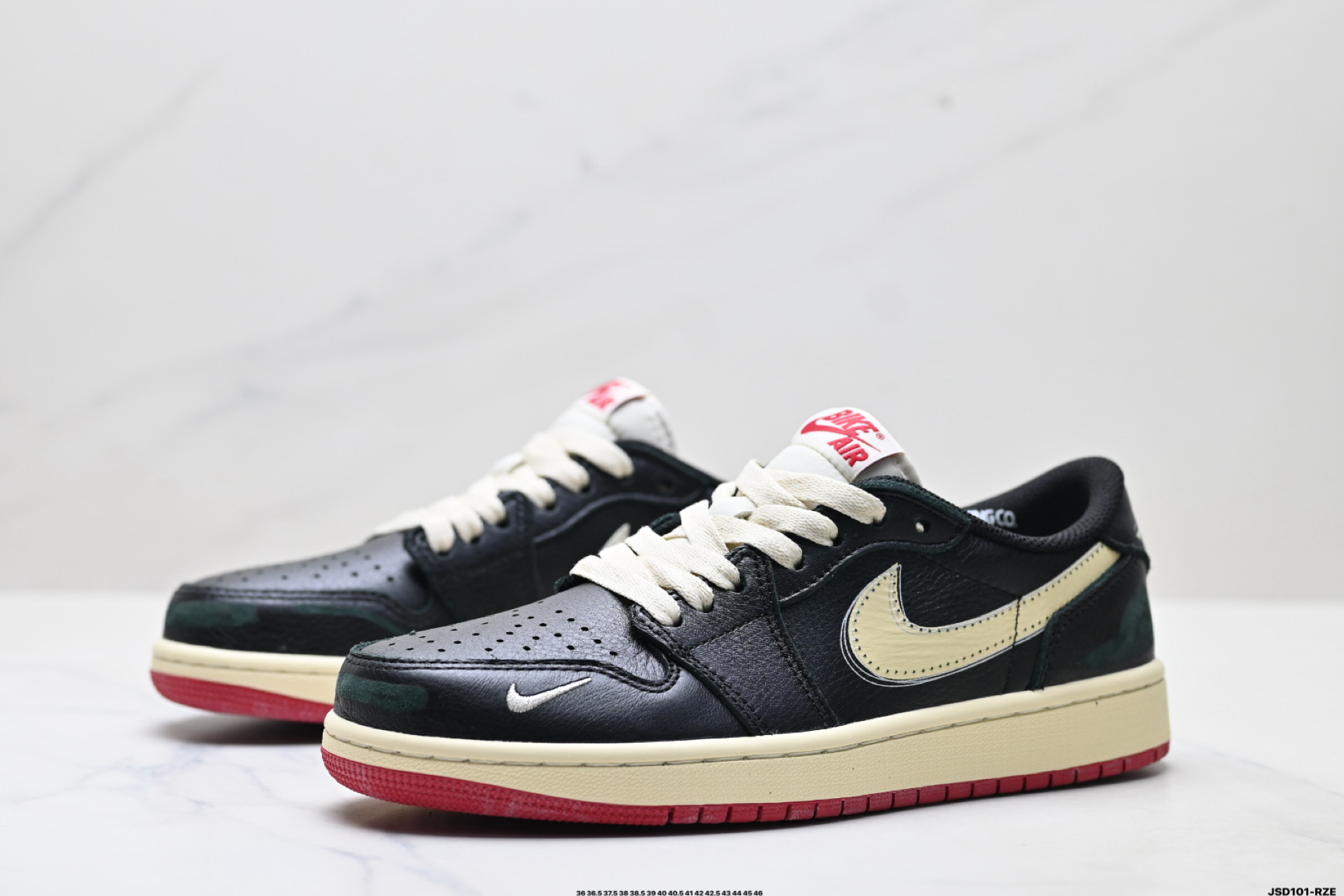 Nike Air Jordan 1 Retro Low OG: Estilo y Comodidad en Cada Paso 5 i1758558000804 873 0 3