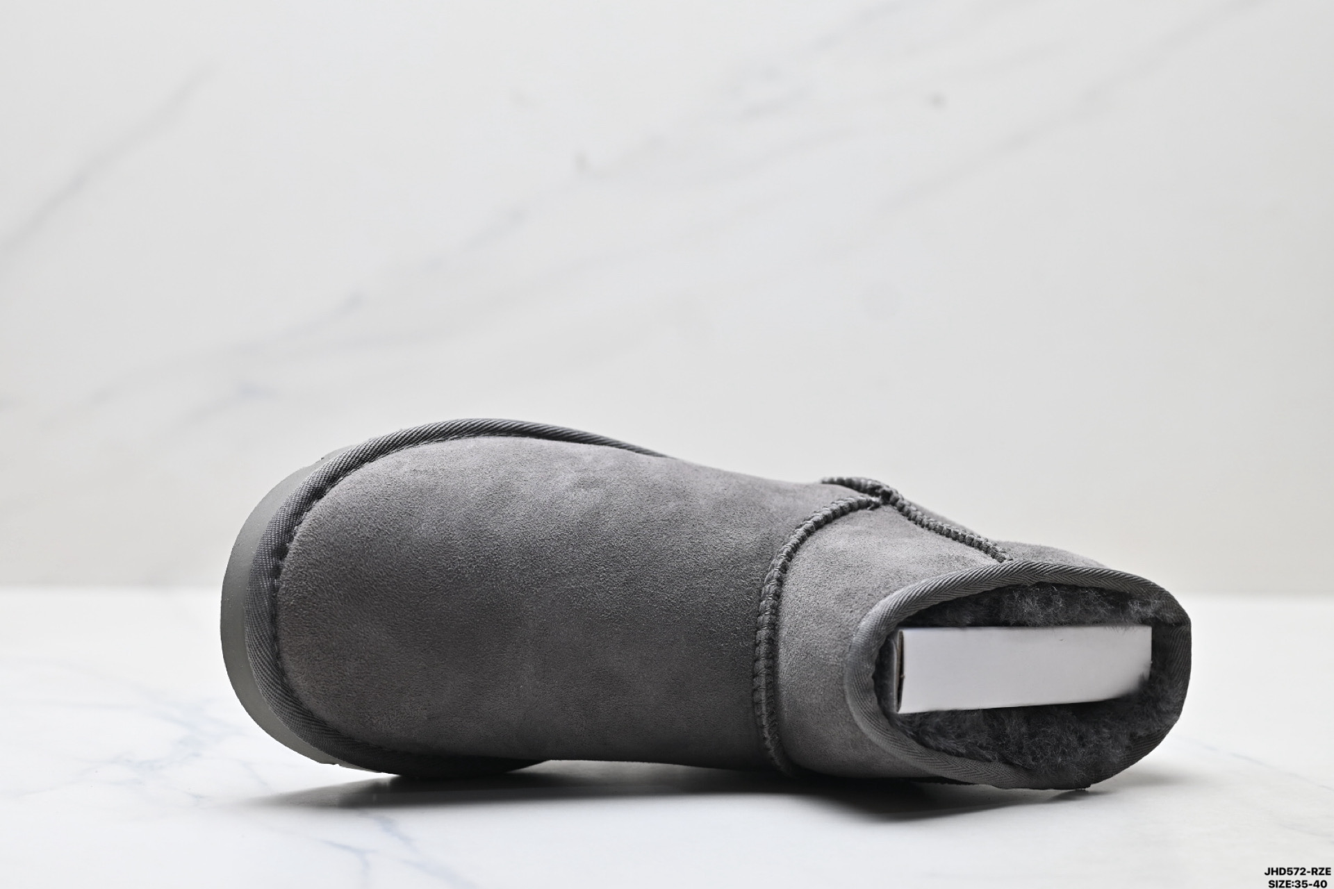 UGG Classic Mini Platform Botas de Nieve de Gamuza para Mujer - Gris 3 i1758559234987 4545 0 1