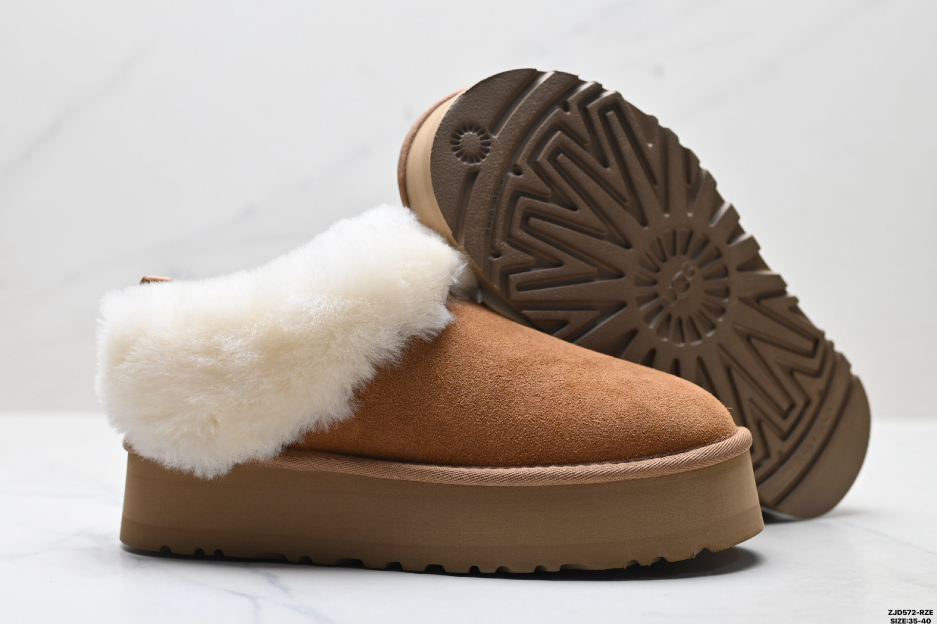 UGG Classic Comfortable Botines de Plataforma para Mujer - Comodidad y Estilo 7 i1758559424065 7922 0 4