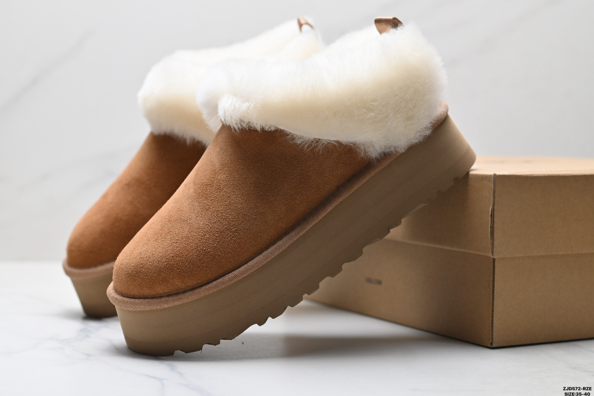 UGG Classic Comfortable Botines de Plataforma para Mujer - Comodidad y Estilo 6 i1758559424649 4475 0 7