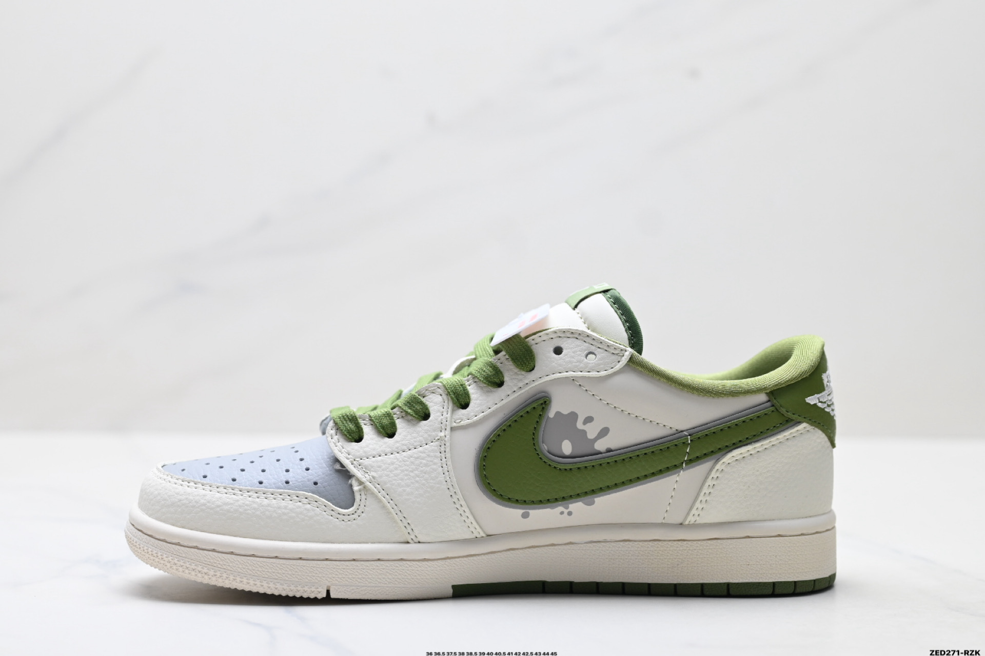 Nike Air Jordan 1 x Travis Scott AJ1倒勾 乔一倒钩 ‘DIY’定制 耐克 低帮文化篮球鞋 XD0798-307