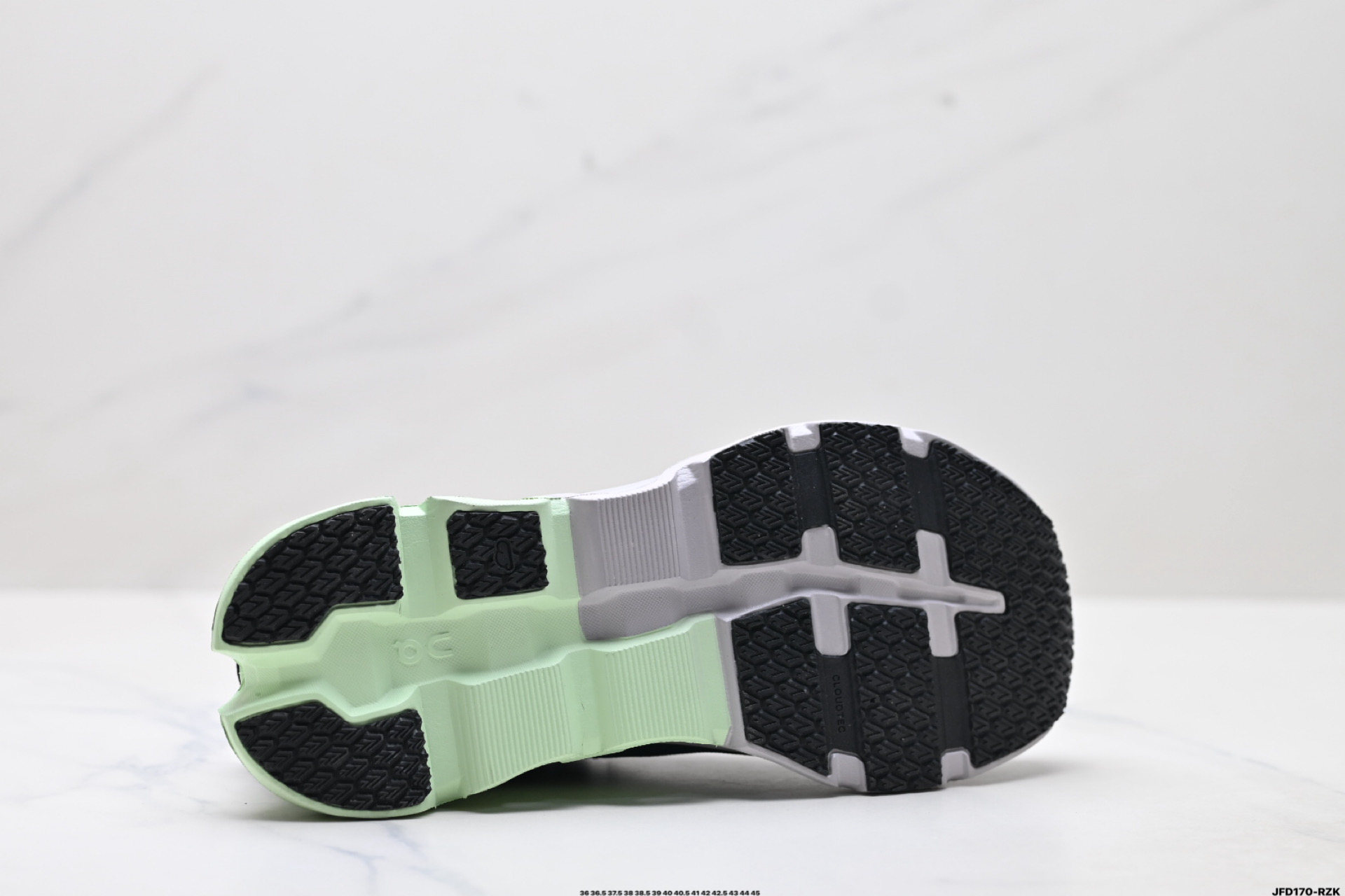 180 On 昂跑 Cloudflyer 5 舒适 轻便 减震耐磨跑步鞋