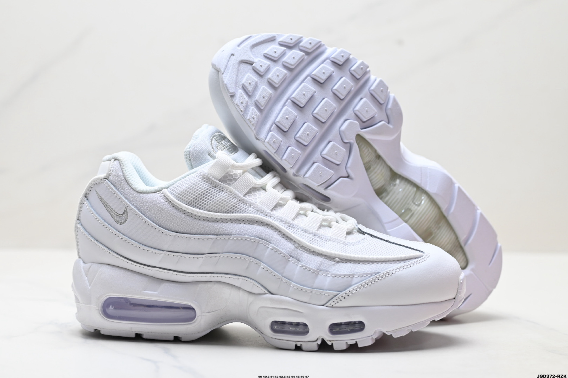 NIKE AIR 95 耐克 气垫复古慢跑百搭鞋休闲运动鞋 CI3705-001