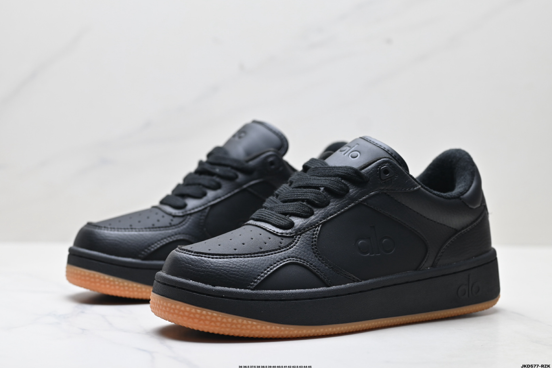 170 Alo Yoga Recovery Mode 百搭轻便 防滑减震低帮板鞋