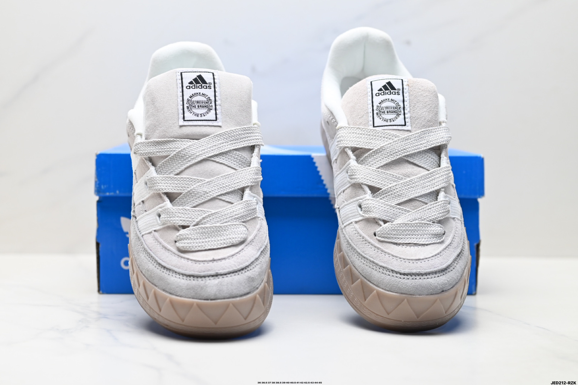 Adidas Adimatic Low 马蒂奇系列低帮 复古鲨鱼面包鞋运动休闲滑板板鞋 ID0847