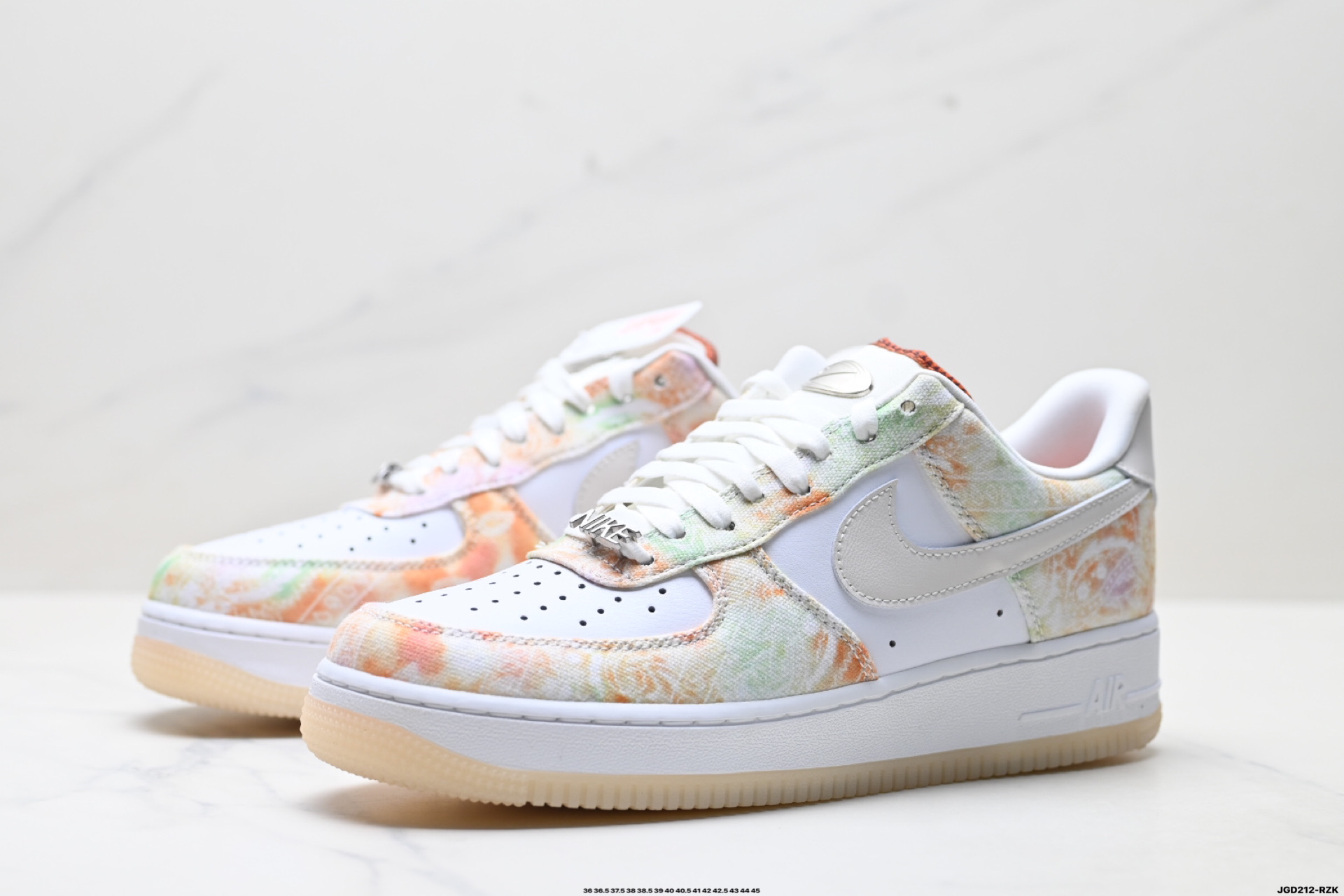 190 NIKE AIR FORCE 1‘07 FJ7739-101