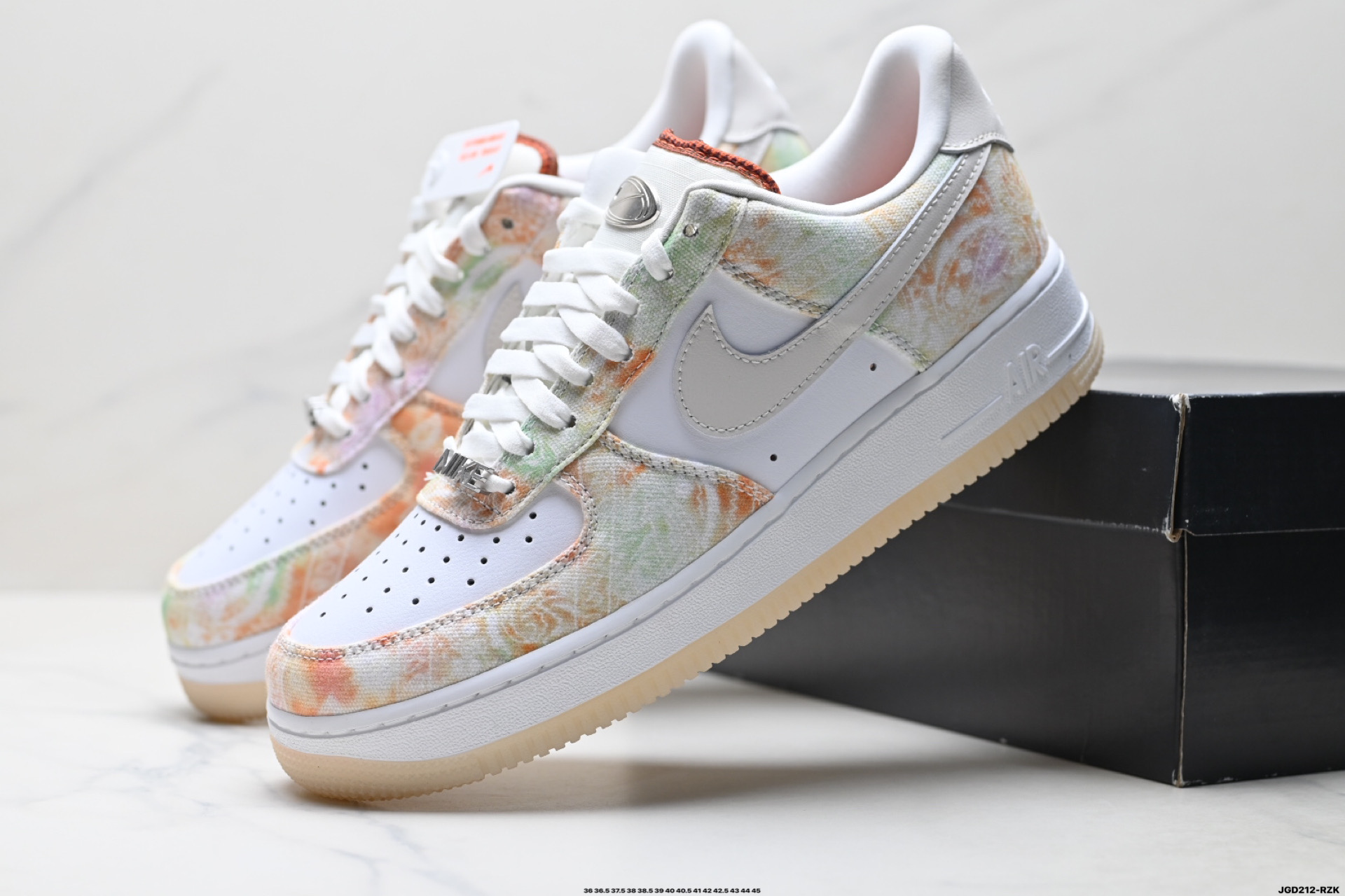190 NIKE AIR FORCE 1‘07 FJ7739-101