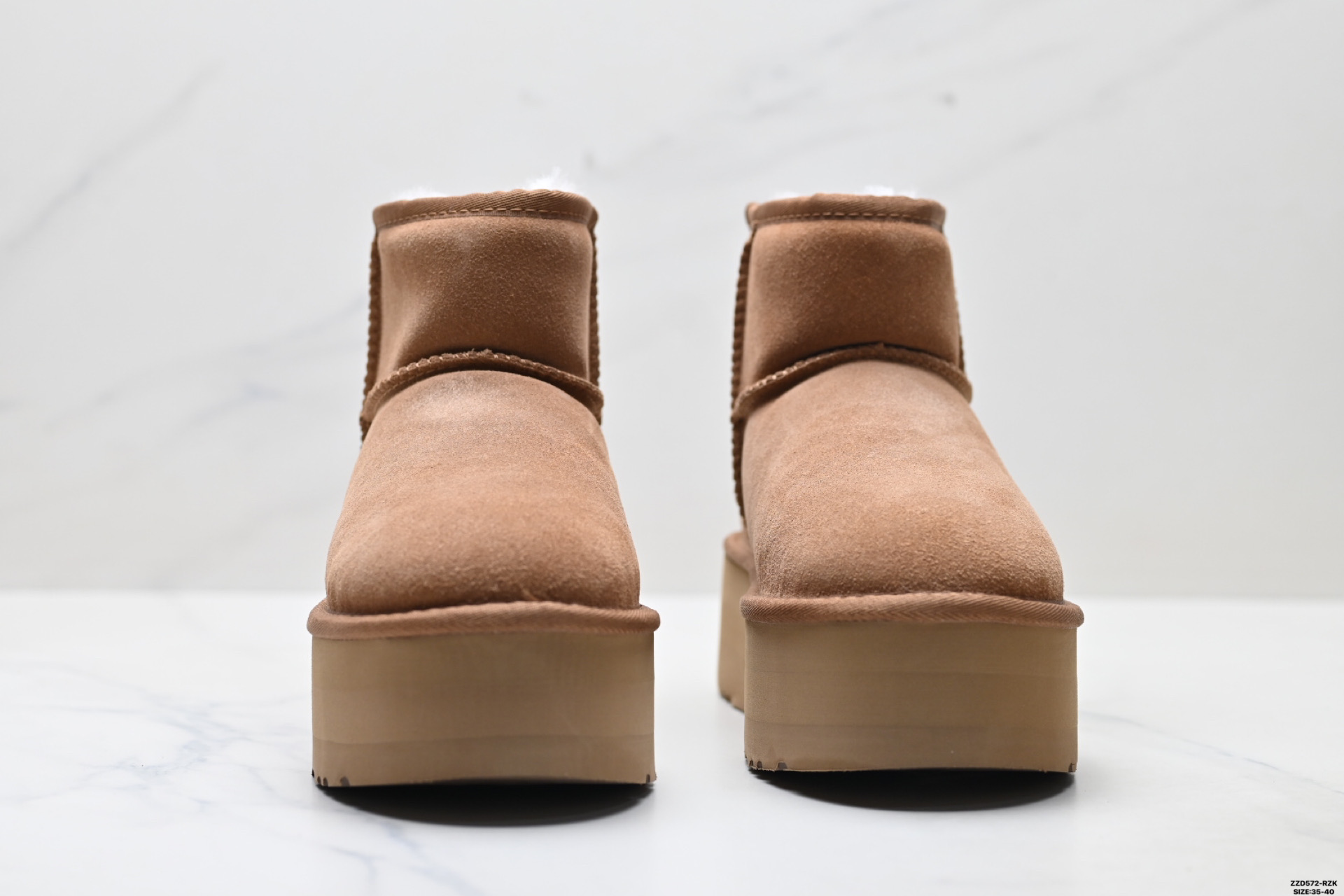 260 UGG雪地靴女 5CM松糕厚底明星宋妍霏同款短靴 1135092-Chinese UA Cheap High Quatity Brand Clothes Bags handbags Sneakers wholesale wholesaler seller from China Factory suppliers Fashion Clothing Shoes best Quality Beautiful Price 260 UGG雪地靴女 5CM松糕厚底明星宋妍霏同款短靴 1135092