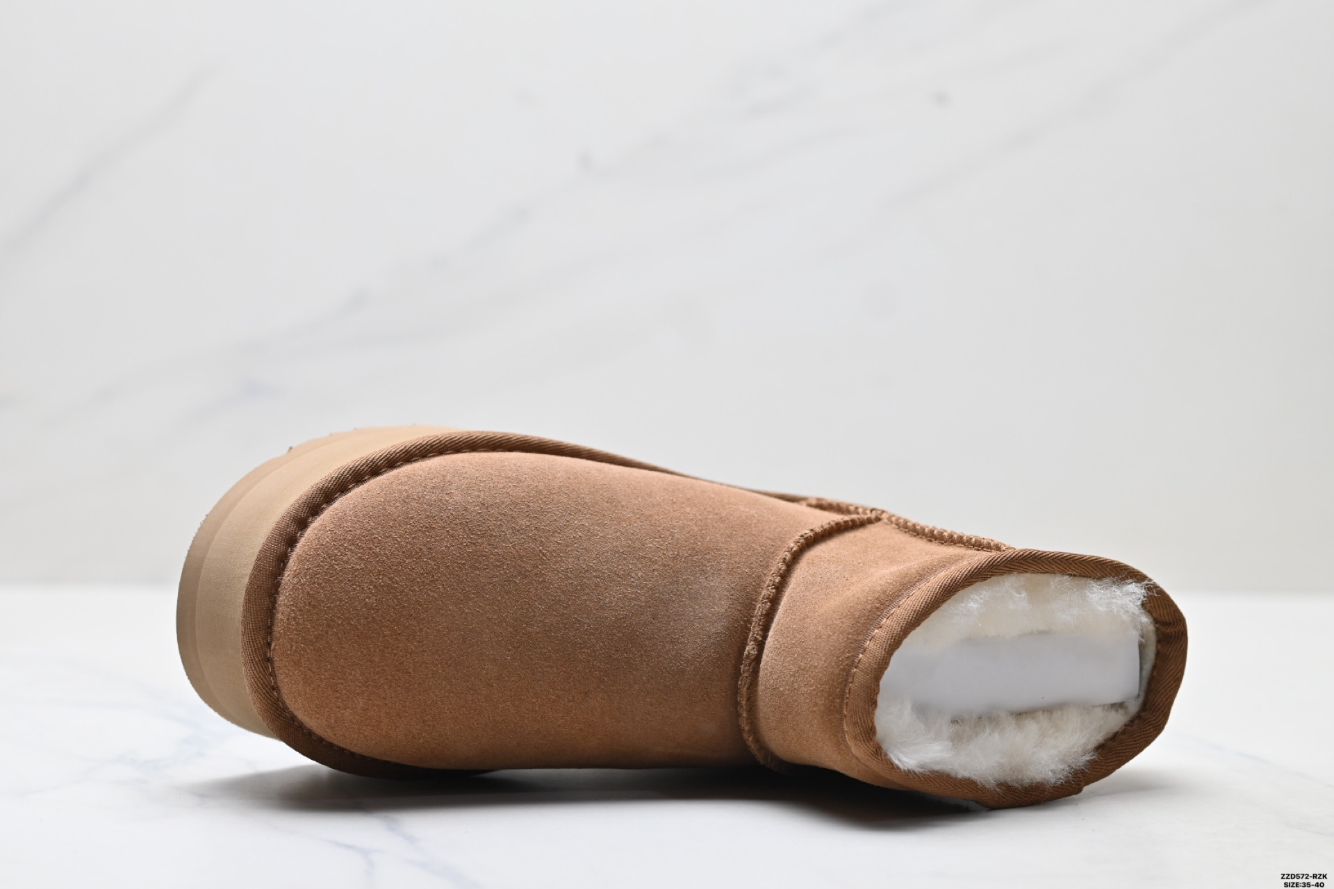 260 UGG雪地靴女 5CM松糕厚底明星宋妍霏同款短靴 1135092-Chinese UA Cheap High Quatity Brand Clothes Bags handbags Sneakers wholesale wholesaler seller from China Factory suppliers Fashion Clothing Shoes best Quality Beautiful Price 260 UGG雪地靴女 5CM松糕厚底明星宋妍霏同款短靴 1135092