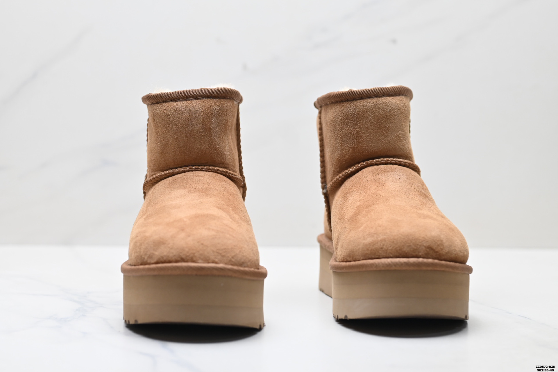 260 UGG 周冬雨3cm厚底迷你短靴 UGG2022秋冬新款 女士经典迷你厚底短筒靴