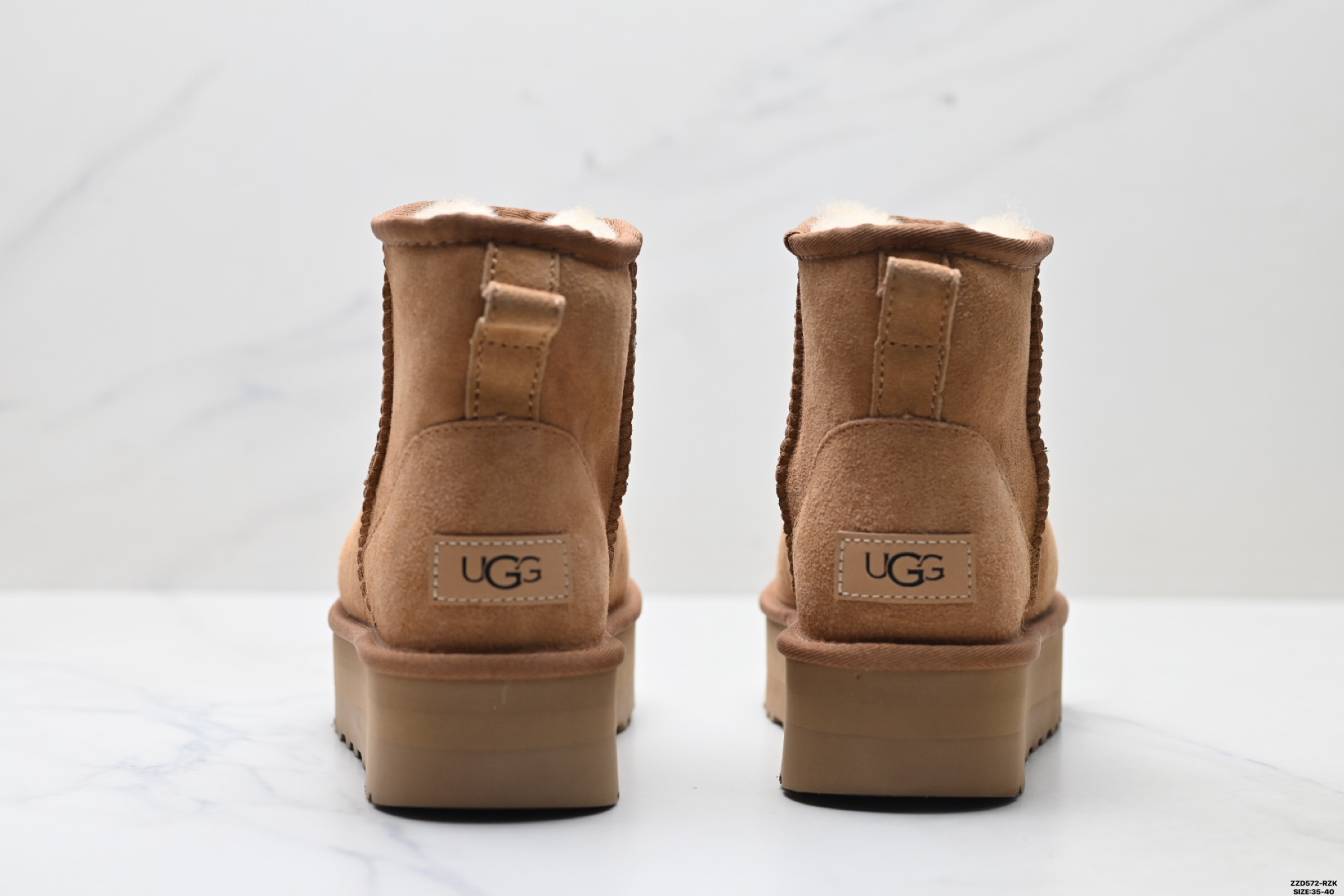 260 UGG 周冬雨3cm厚底迷你短靴 UGG2022秋冬新款 女士经典迷你厚底短筒靴