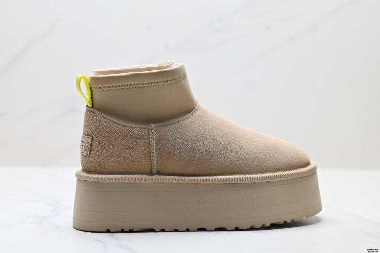 UGG Women's Classic Sugar Ultra Mini Platform Ankle Boot, Warm and Comfortable 1 UGG Women’s Classic Sugar Ultra Mini Platform Ankle Boot, Warm and Comfortable
