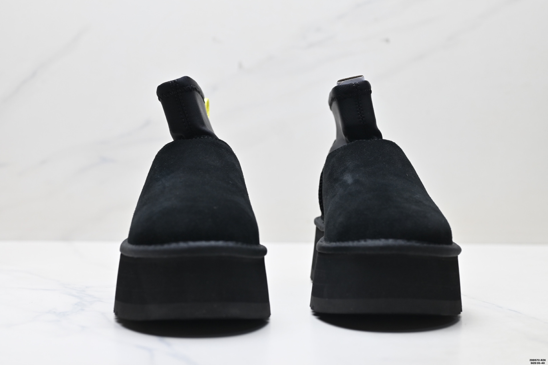 240 UGG牛反绒 保暖增高 加厚耐磨平底舒适气质 袜套款 短筒雪地靴