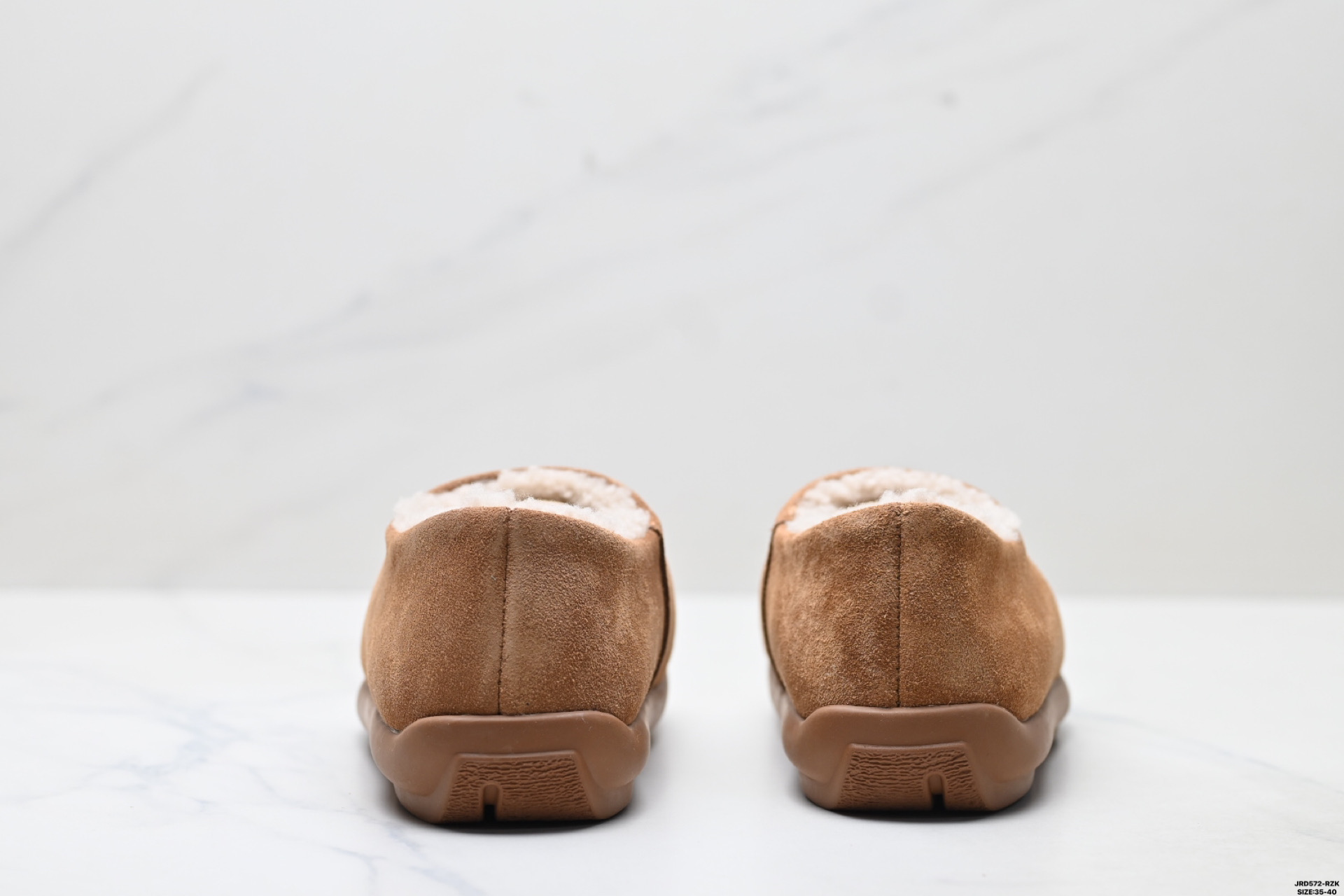 UGG Tasman Zuecos para Mujer - Comodidad y Estilo para el Hogar y el Exterior 7 i1758643876225 8540 0 5