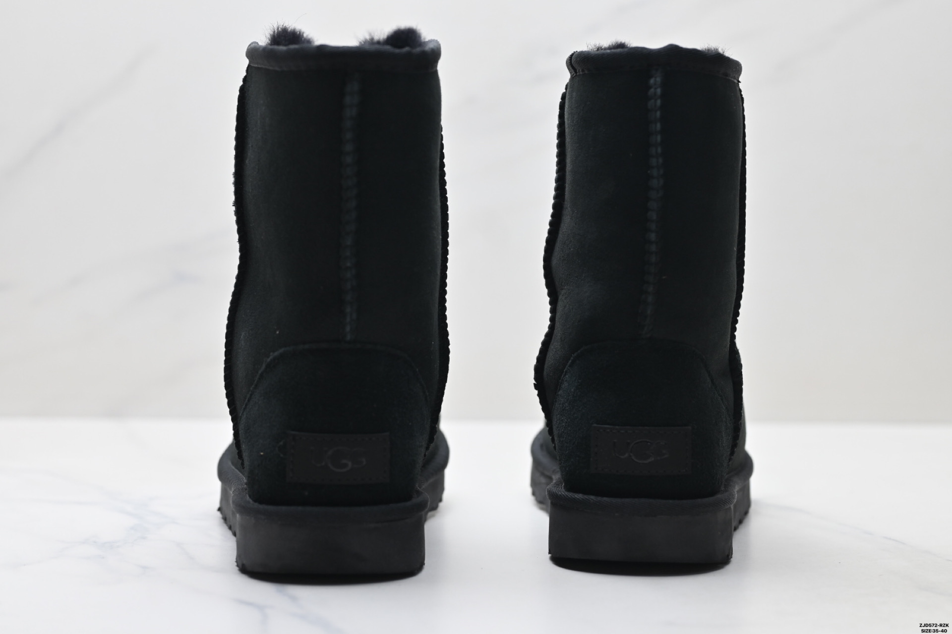 UGG Classic Short II Botas de Nieve de Gamuza para Mujer - Calidez y Comodidad 7 i1758643960153 1845 0 5