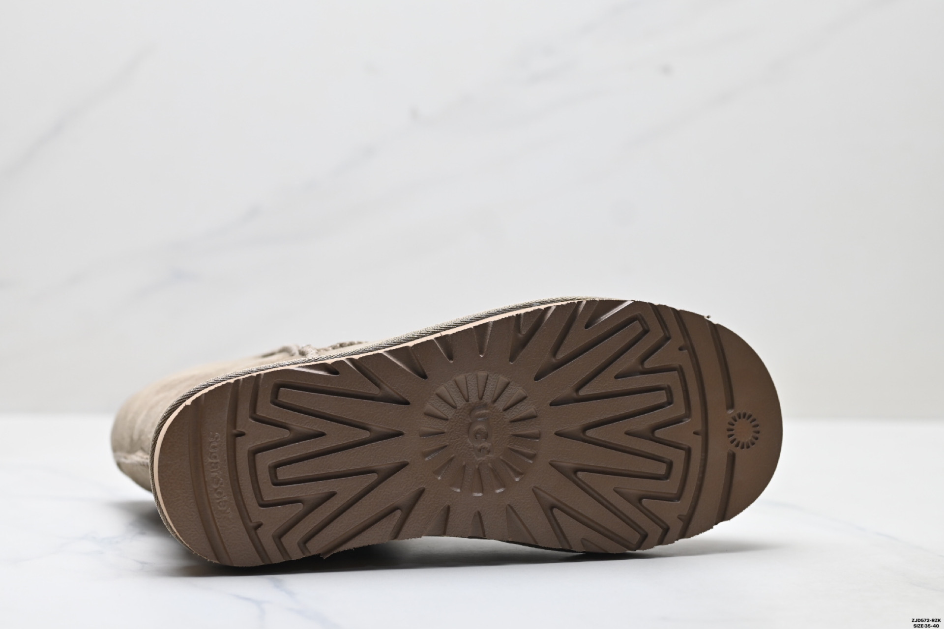 250 UGG CLASSIC SHORT II 麂皮 高筒保暖雪地靴 1016223