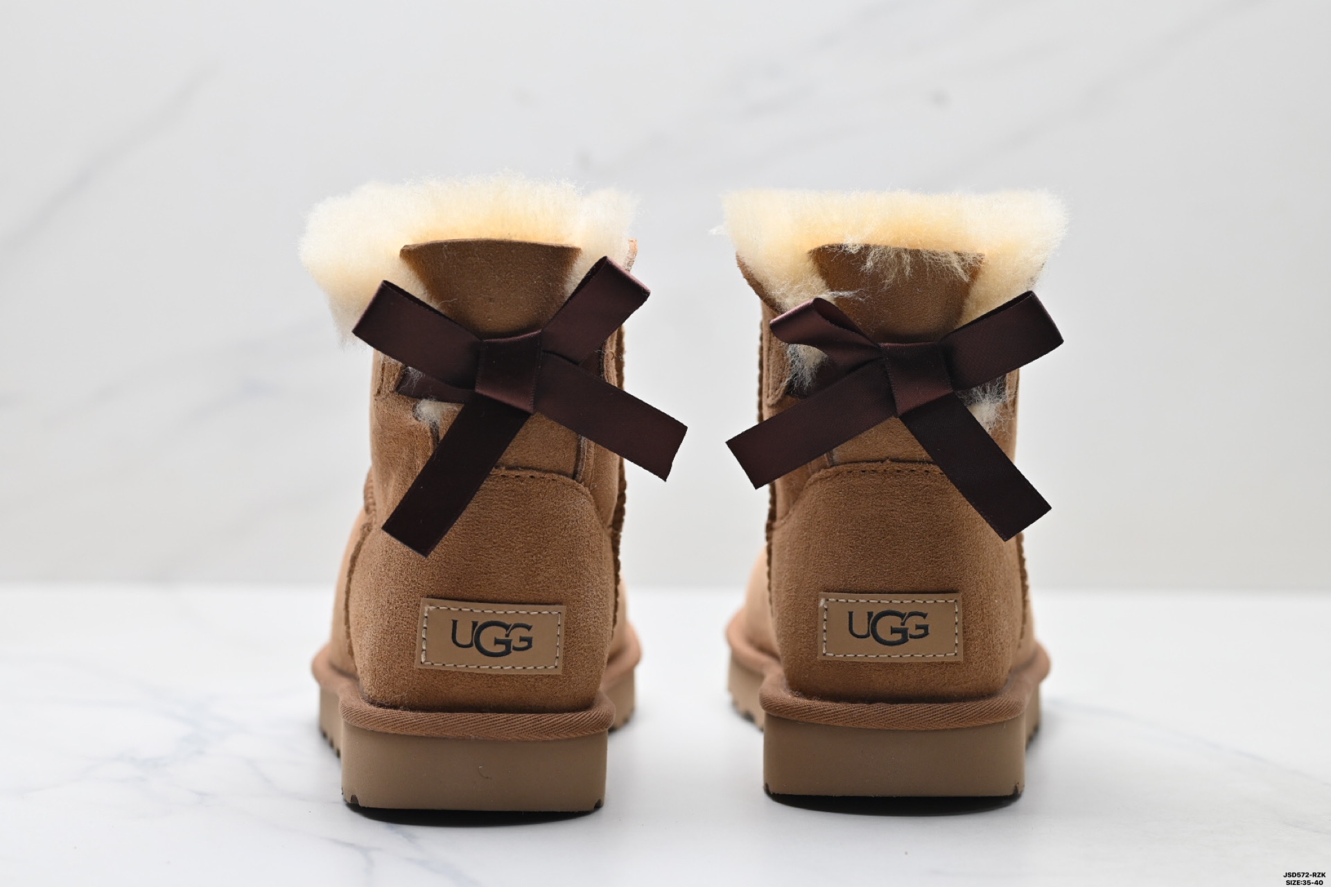 UGG Classic Mini Botas de Nieve con Lazo para Mujer - Calidez y Estilo 7 i1758644149241 9228 0 5
