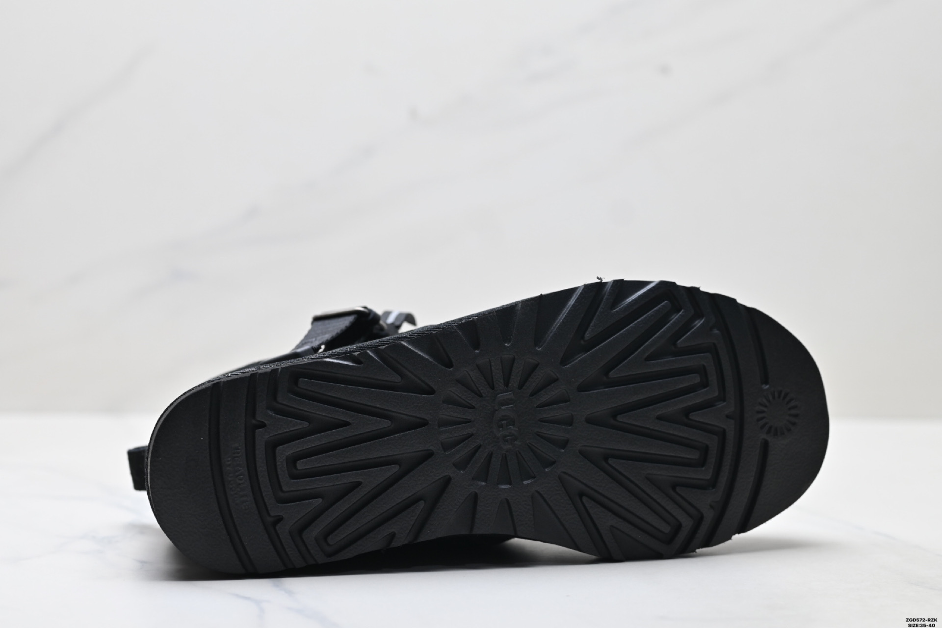 UGG Botas de Nieve de Gamuza Negra con Hebilla Ajustable para Mujer 10 i1758644368306 2205 0 8