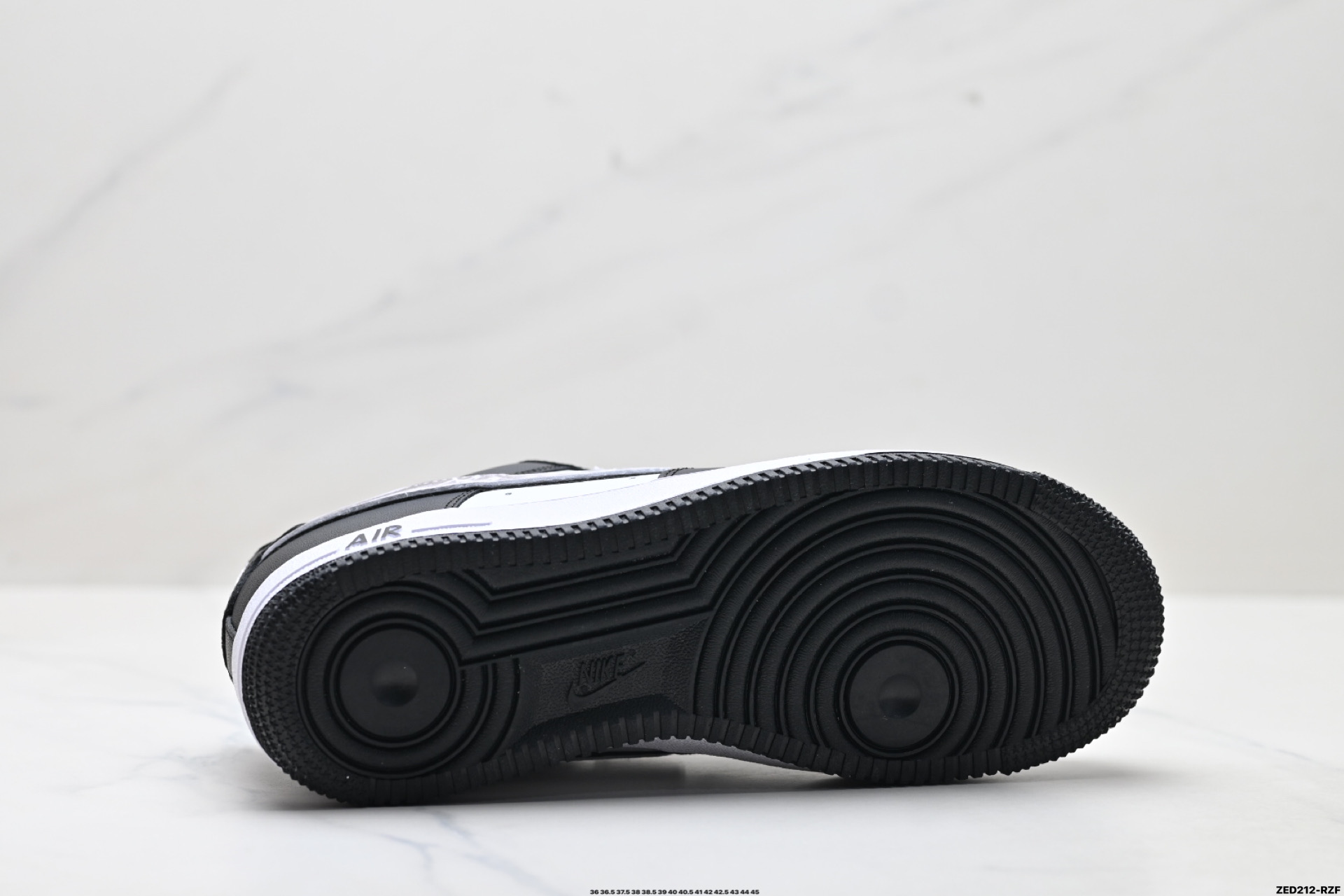 NIKE AIR FORCE 1‘07 ZH0316-118 NIKE AIR FORCE 1‘07 ZH0316-118