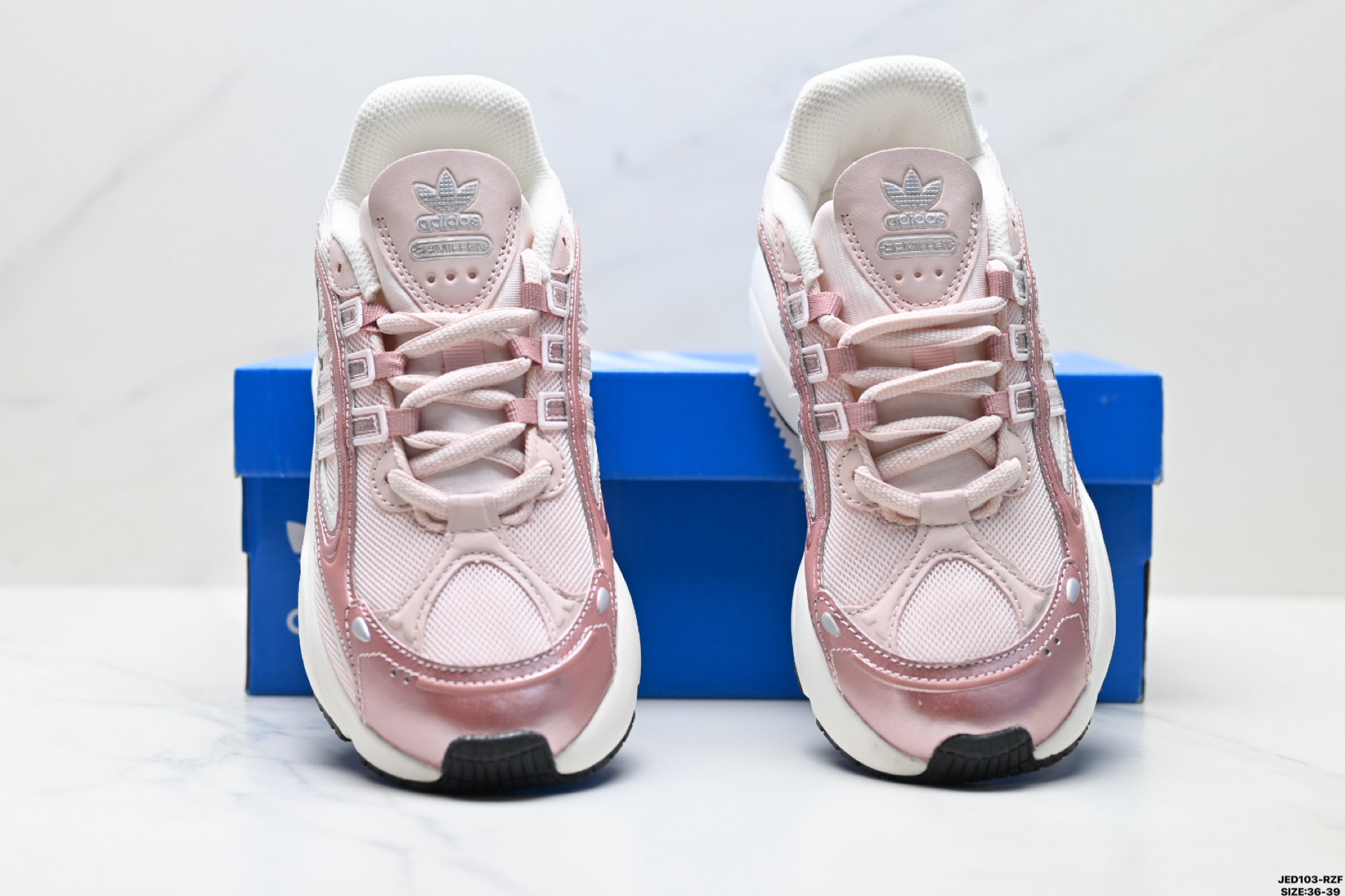 160 Adidas Originals Ozmillen 百搭 舒适 网布減震耐磨低帮跑步鞋 IE5842-Chinese UA Cheap High Quatity Brand Clothes Bags handbags Sneakers wholesale wholesaler seller from China Factory suppliers Fashion Clothing Shoes best Quality Beautiful Price 160 Adidas Originals Ozmillen 百搭 舒适 网布減震耐磨低帮跑步鞋 IE5842