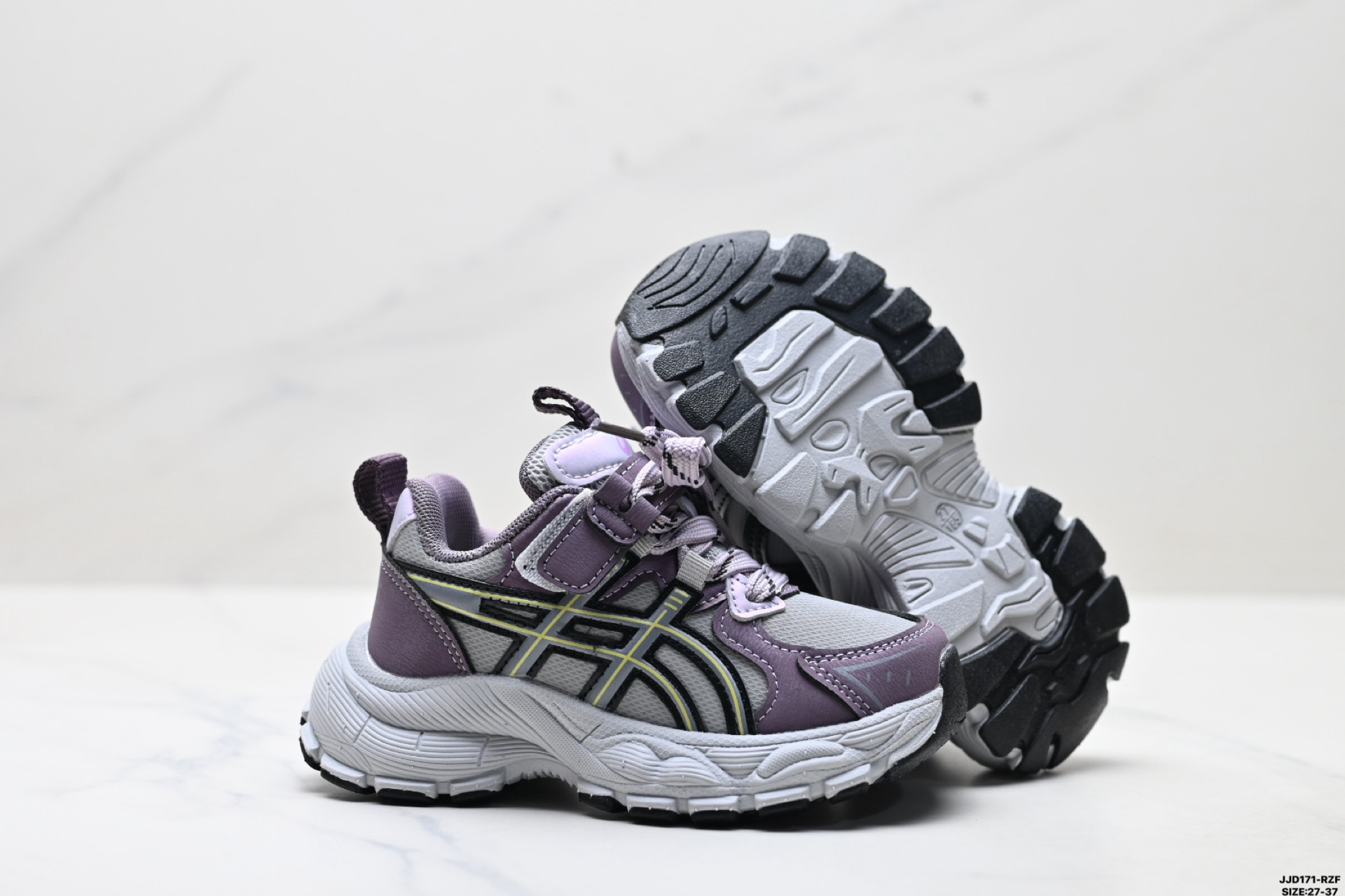 140 童鞋Asics 亚瑟士 透气运动鞋 网眼鞋面 配合部分合成革材质 采用全新AHAR+橡胶材质 更加耐磨 1201A789-001-Chinese UA Cheap High Quatity Brand Clothes Bags handbags Sneakers wholesale wholesaler seller from China Factory suppliers Fashion Clothing Shoes best Quality Beautiful Price 140 童鞋Asics 亚瑟士 透气运动鞋 网眼鞋面 配合部分合成革材质 采用全新AHAR+橡胶材质 更加耐磨 1201A789-001